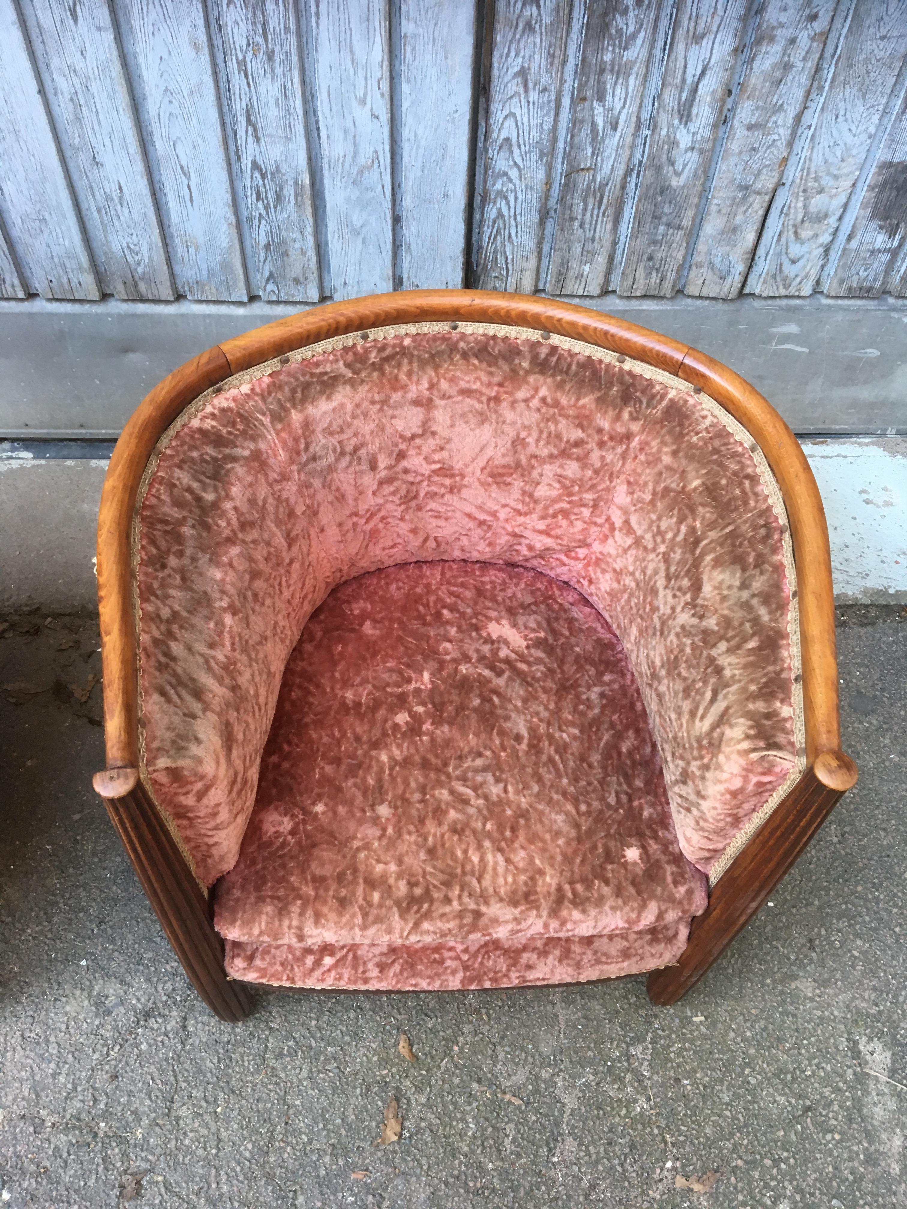 Pair of French Art Deco Barrel Club Chairs in Original Pink Velvet Fabric 4
