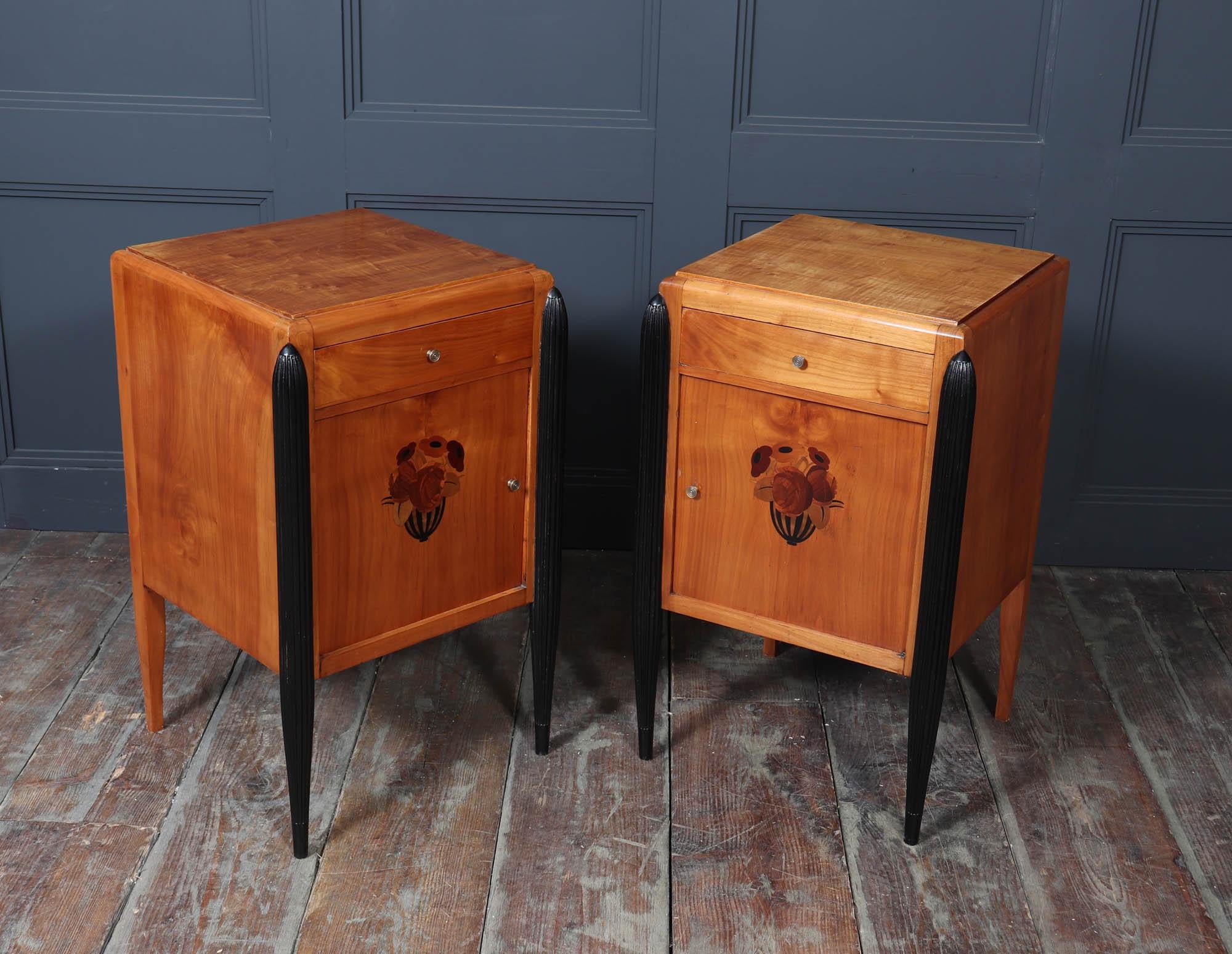 Pair of French Art Deco bedside Cabinets For Sale 5