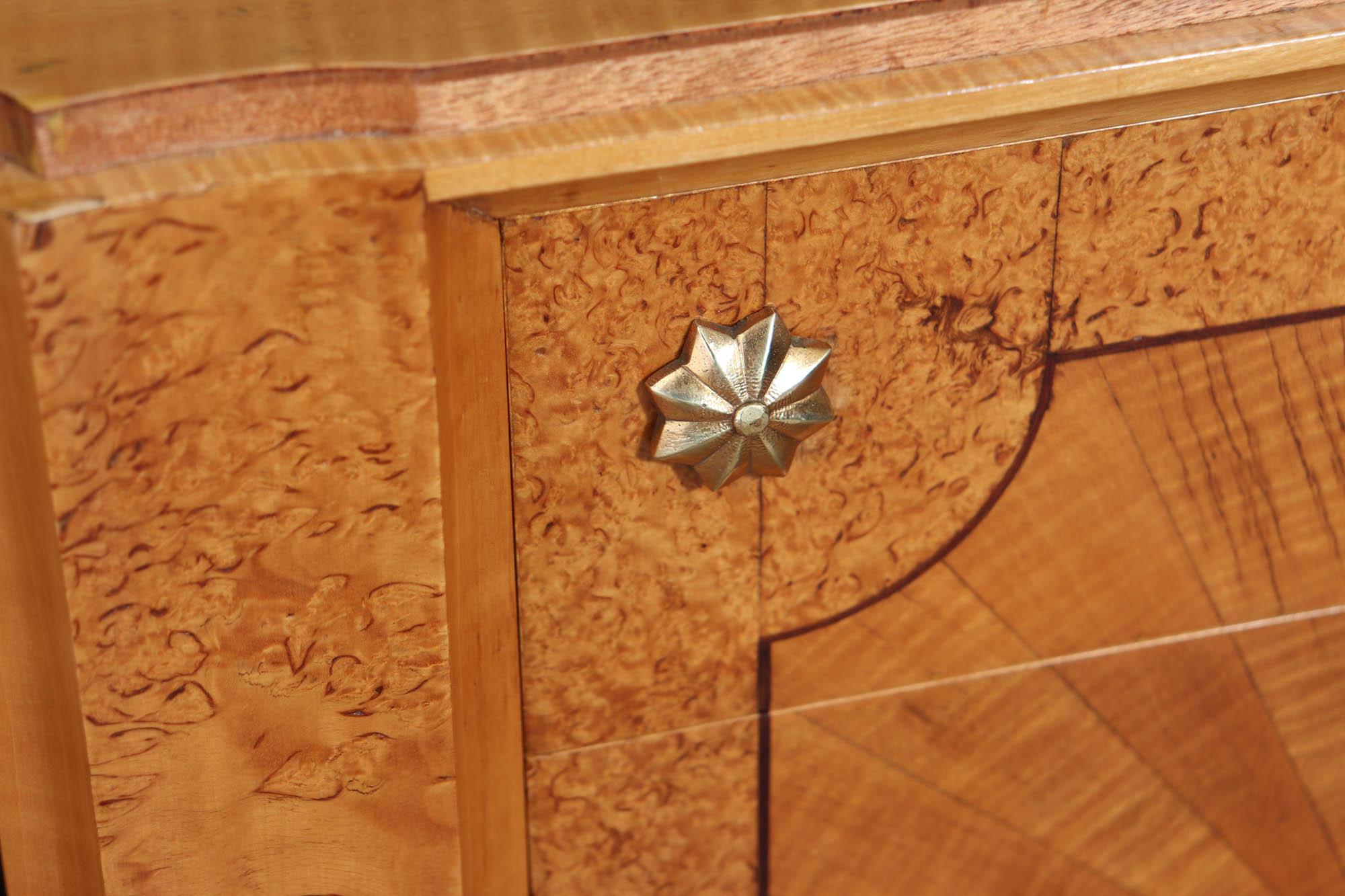 Pair Of French Art Deco Bedside Cabinets For Sale 3