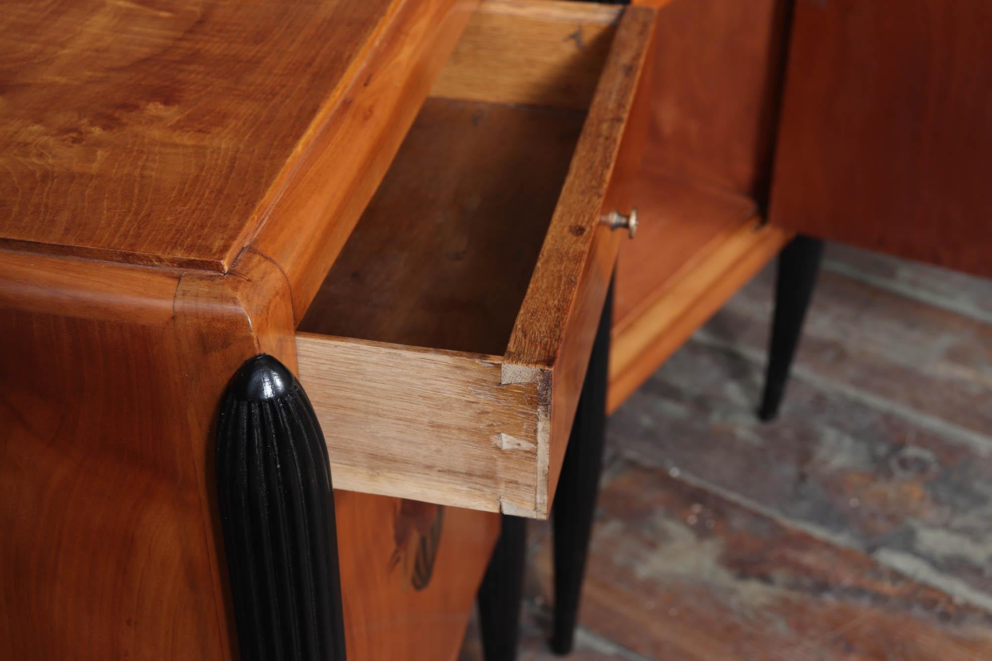 Pair of French Art Deco bedside Cabinets For Sale 4