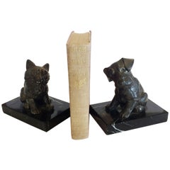 Pair of French Art Deco Bookends of a Dog and Cat