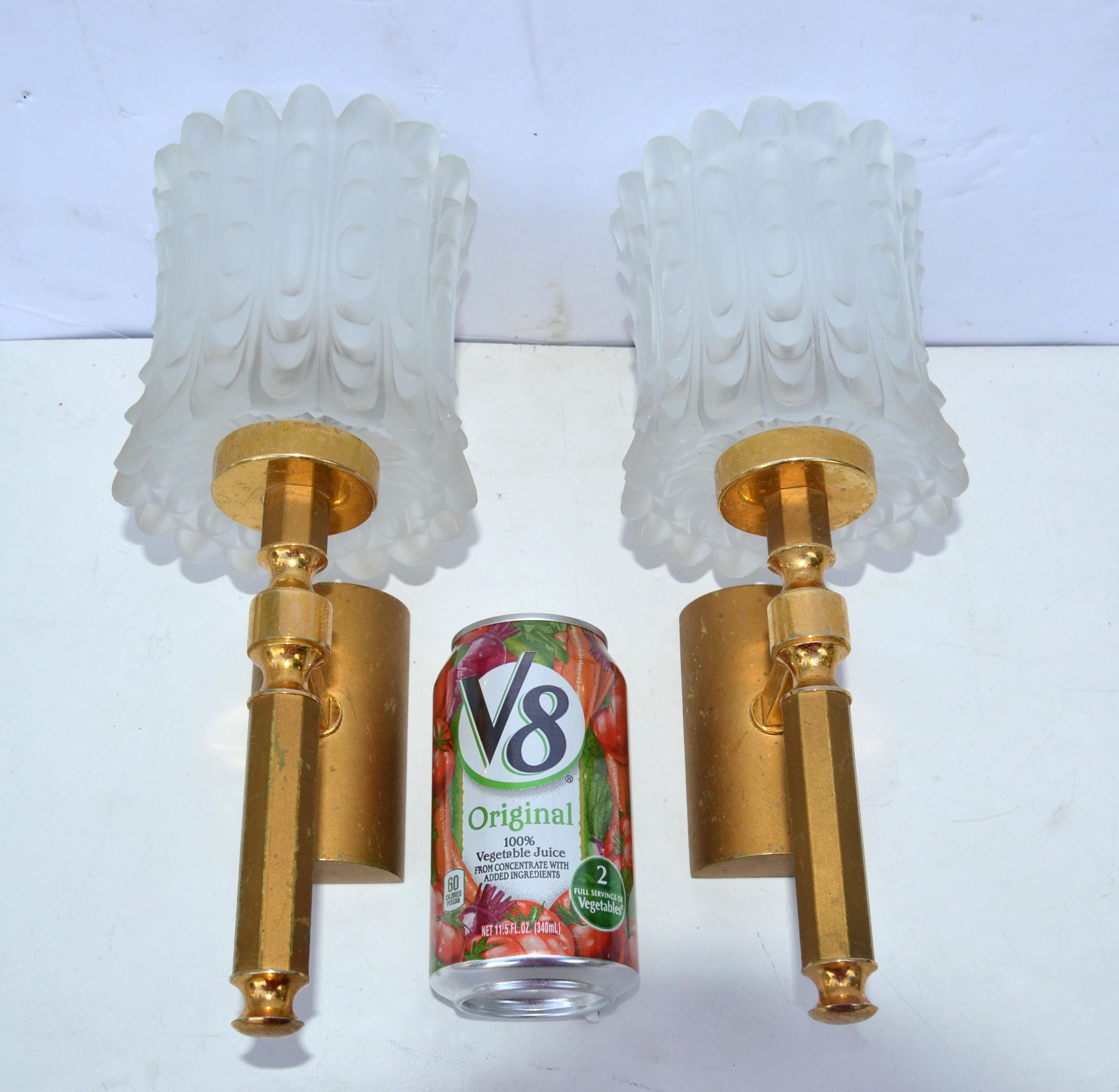 Pair of French Art Deco Brass & Frosted Glass Sconces, Wall Lights For Sale 6