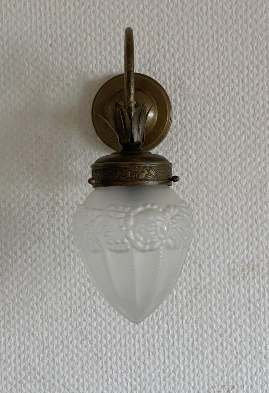 Pair of French Art Deco Brass Frosted Glass Wall Sconces, 1930s For Sale 3