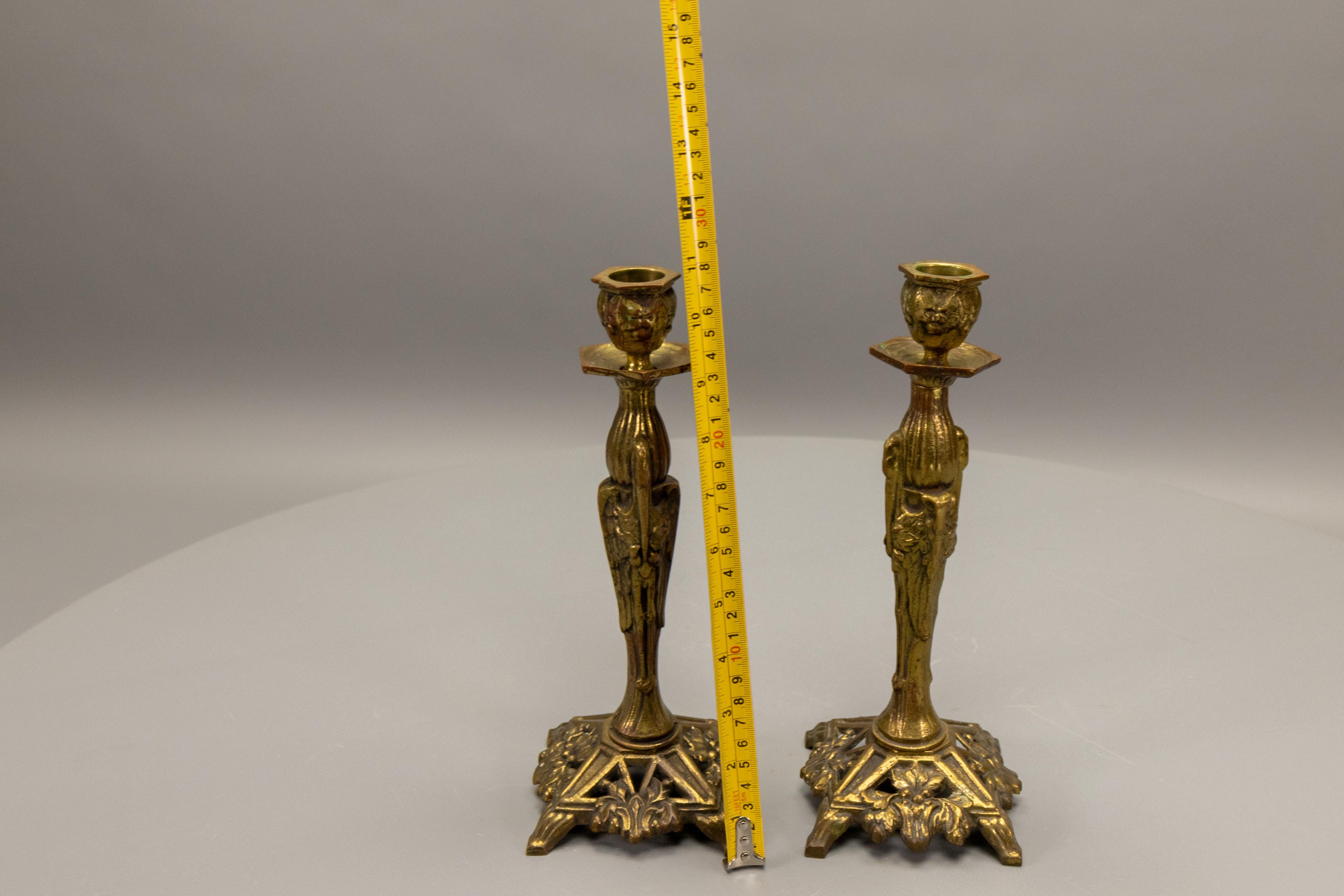 Coppia di candelieri in bronzo Art Déco francese con cicogne di Marabù, anni '30 circa in vendita 12