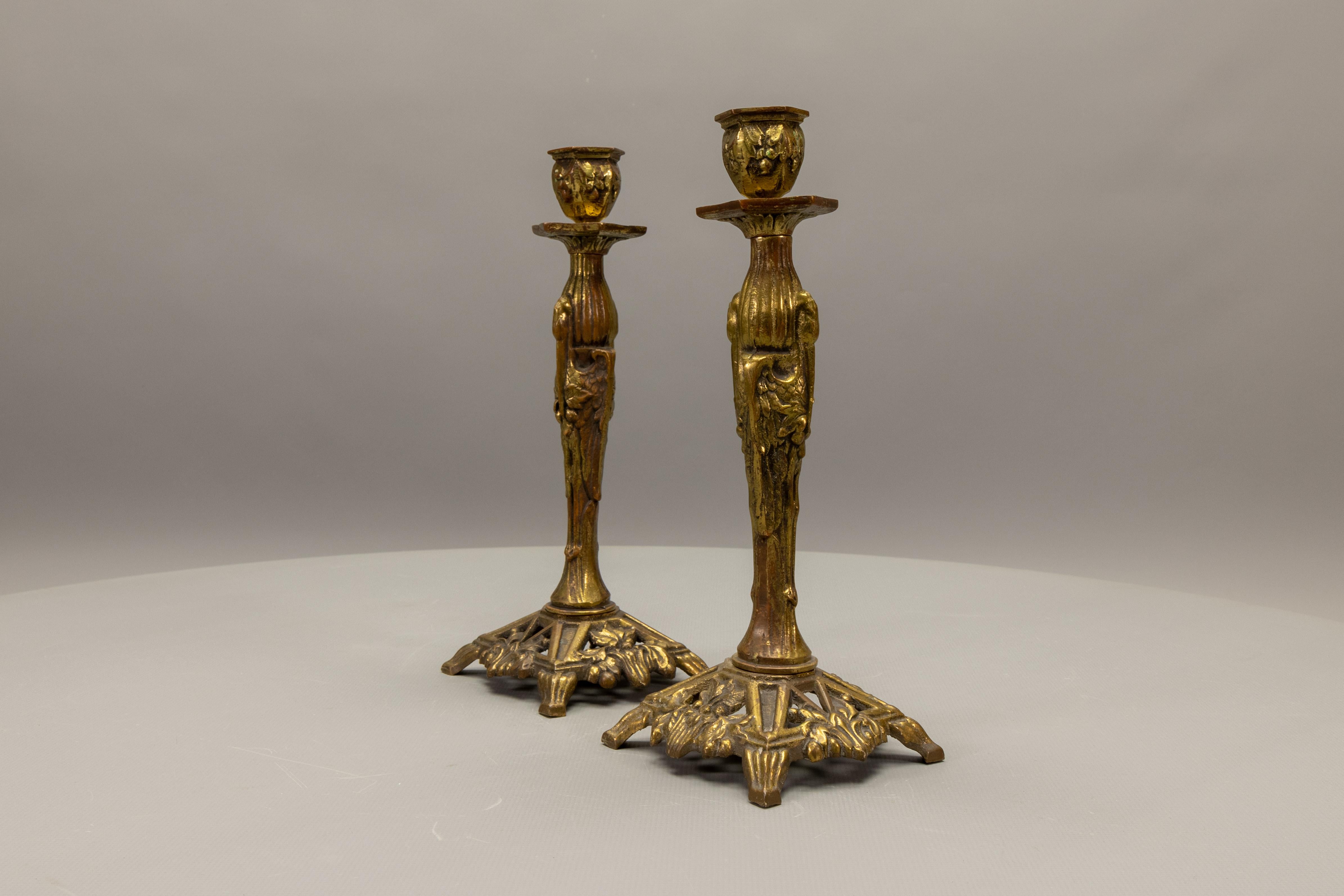 Coppia di candelieri in bronzo Art Déco francese con cicogne di Marabù, anni '30 circa in vendita 1