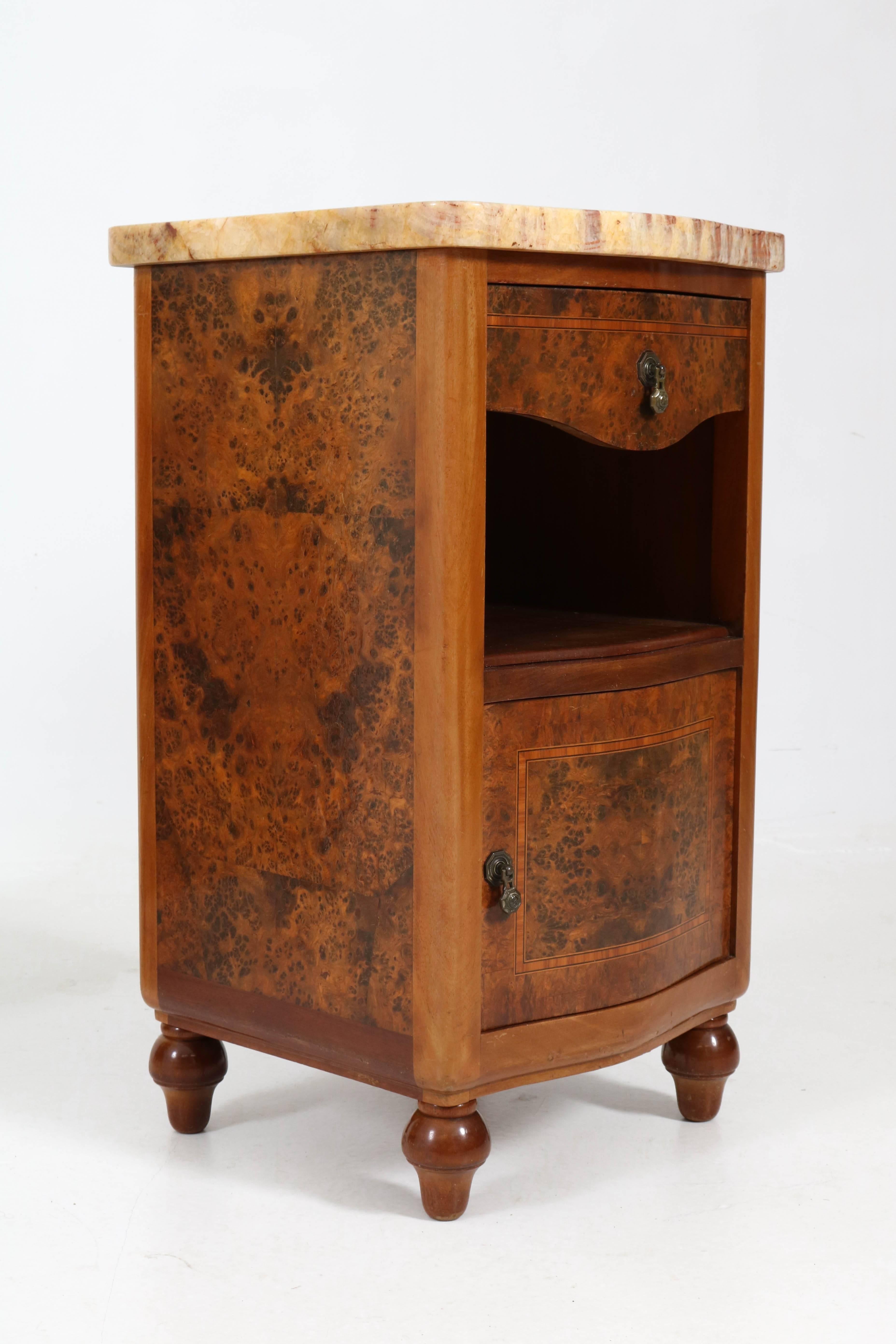 Pair of French Art Deco Burl Walnut Nightstands or Bedside Tables, 1930s 6