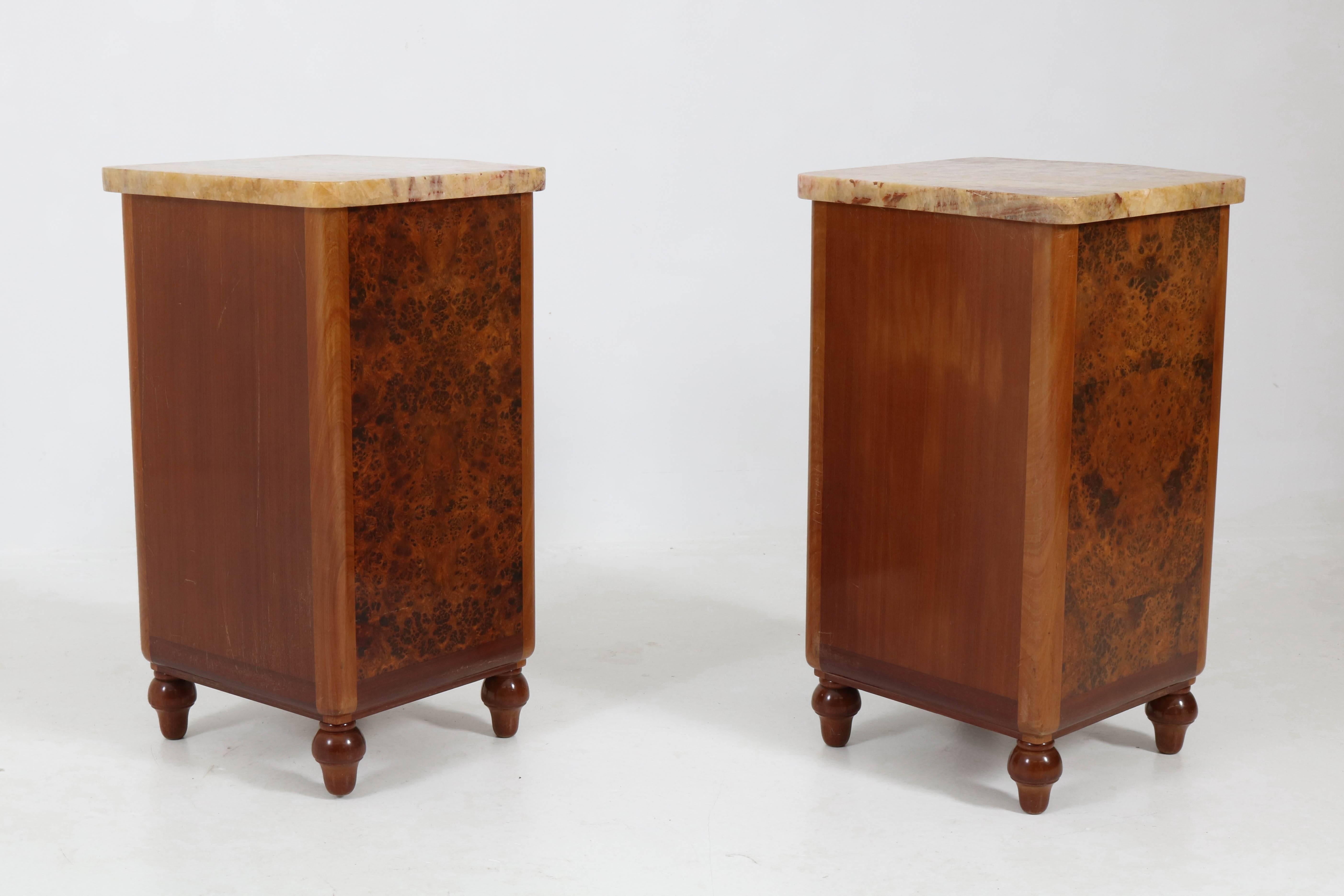Pair of French Art Deco Burl Walnut Nightstands or Bedside Tables, 1930s 1
