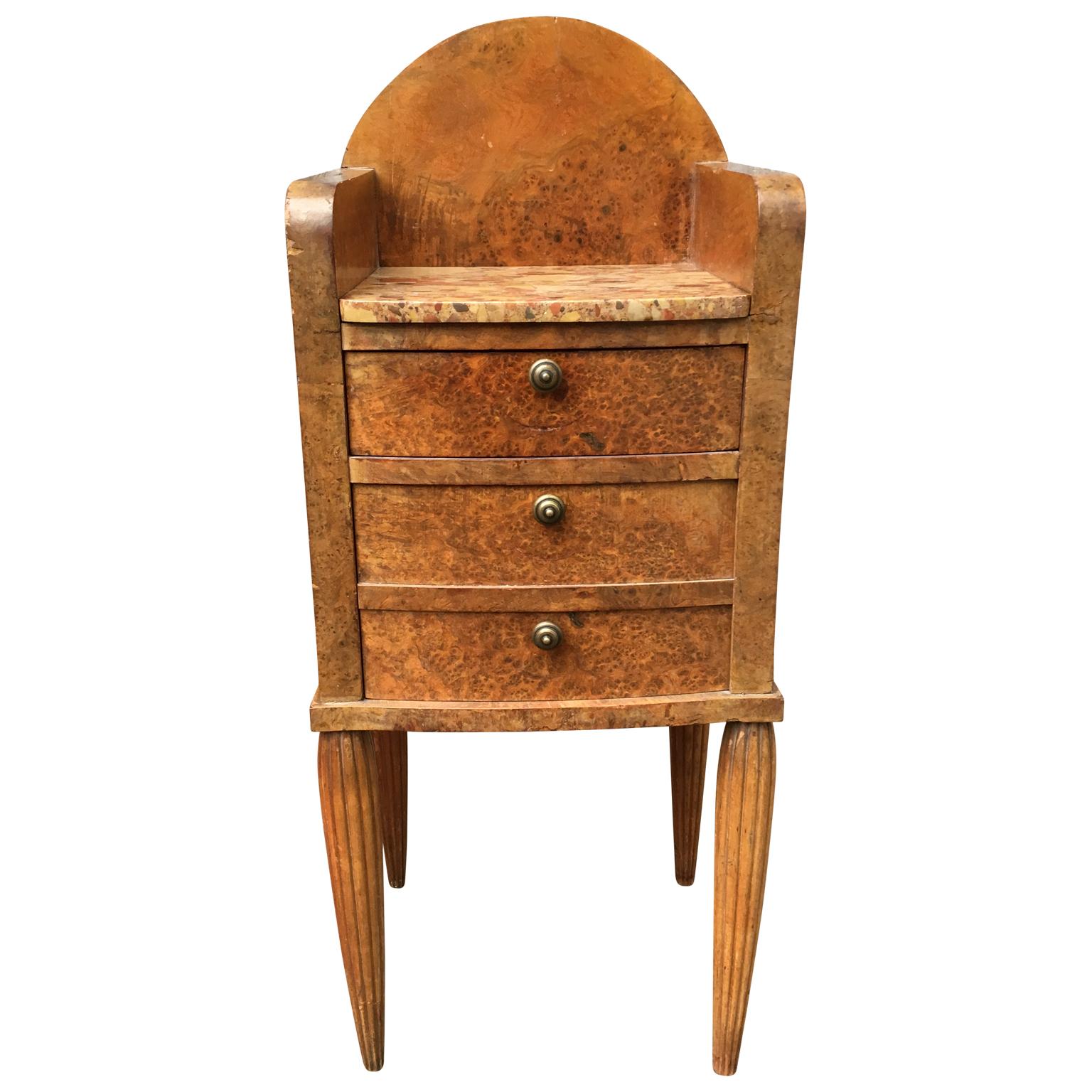 Pair of French Art Deco burl wood bedroom commodes, circa 1930.
Each table has 3 drawers with original brass hardware.




 