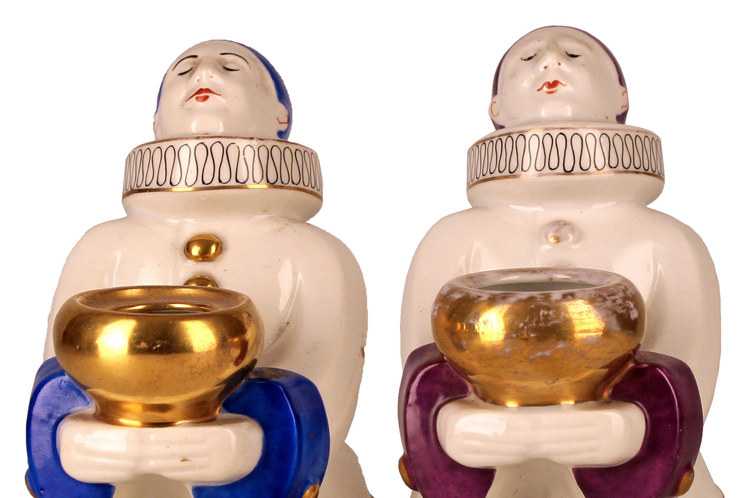 Pair of French Art Déco Ceramic Pierrot Figures/Perfume Lamps by Aladin for ROBJ For Sale 1