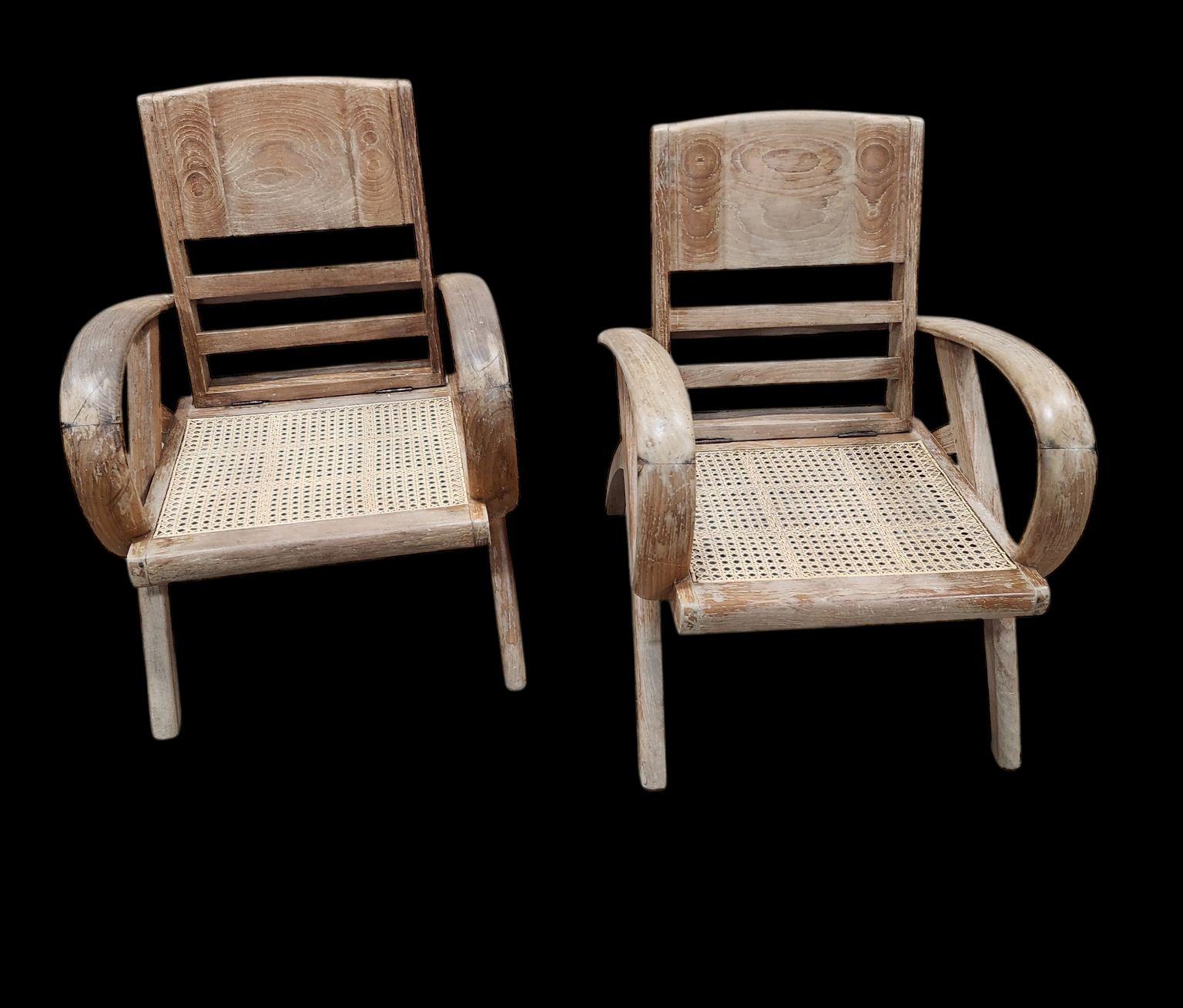 20th Century Pair Of French Art Deco Cerused Oak Chairs Attributed to Rene Gabriel C.1940 For Sale