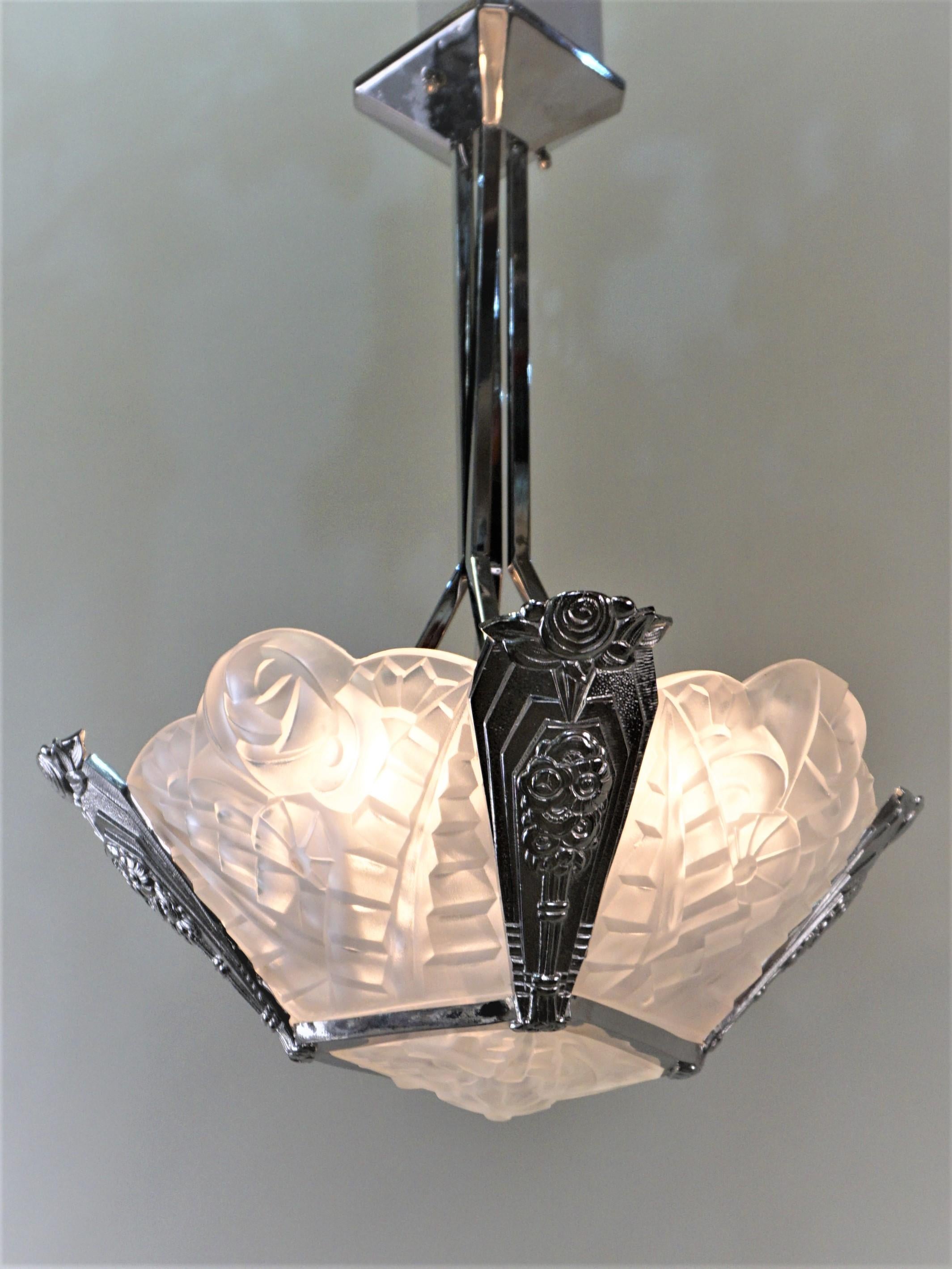 Pair of French Art Deco Chandelier by Degué 5