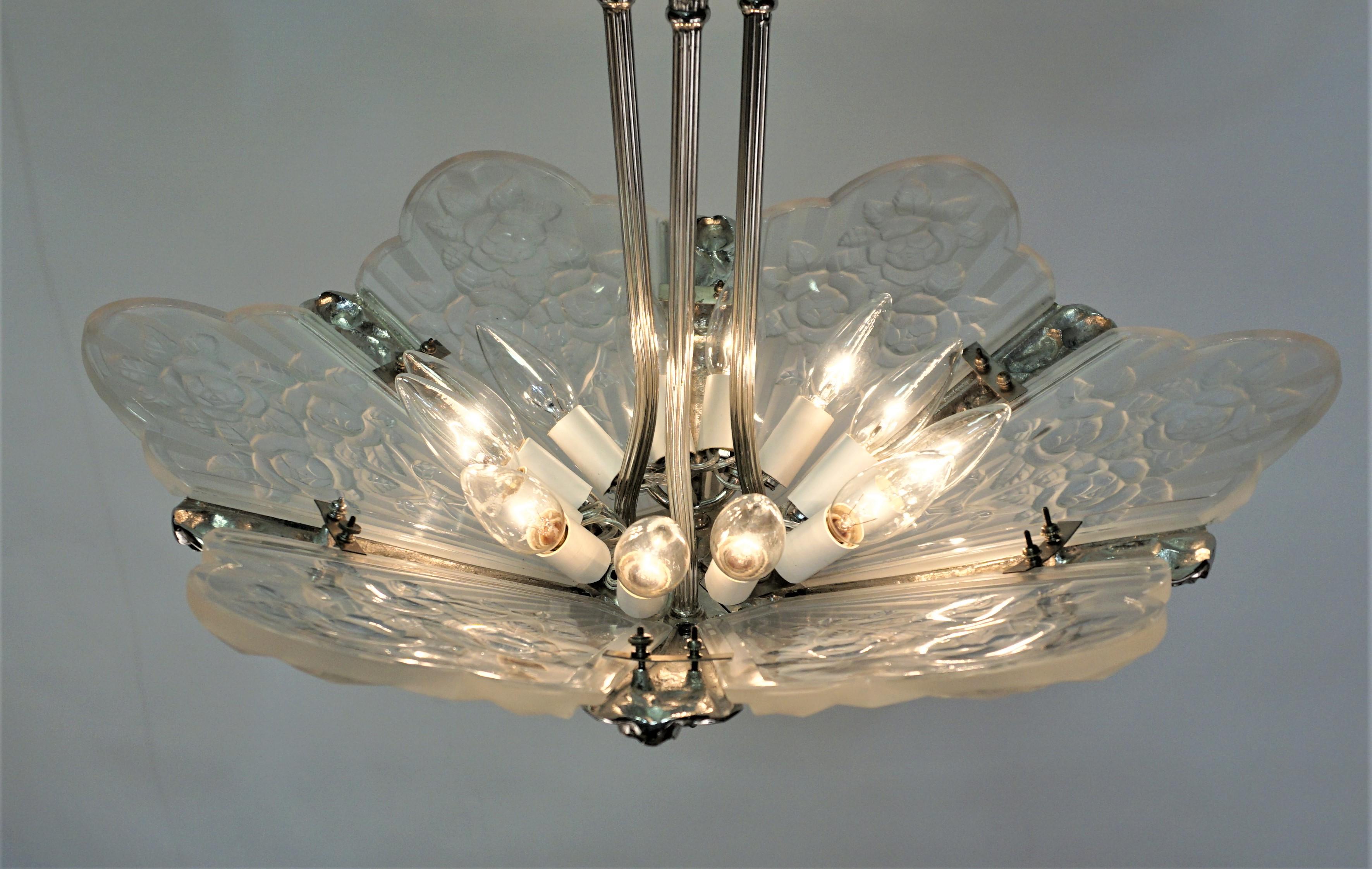 Glass Pair of French Art Deco Chandelier by Pierre Gilles