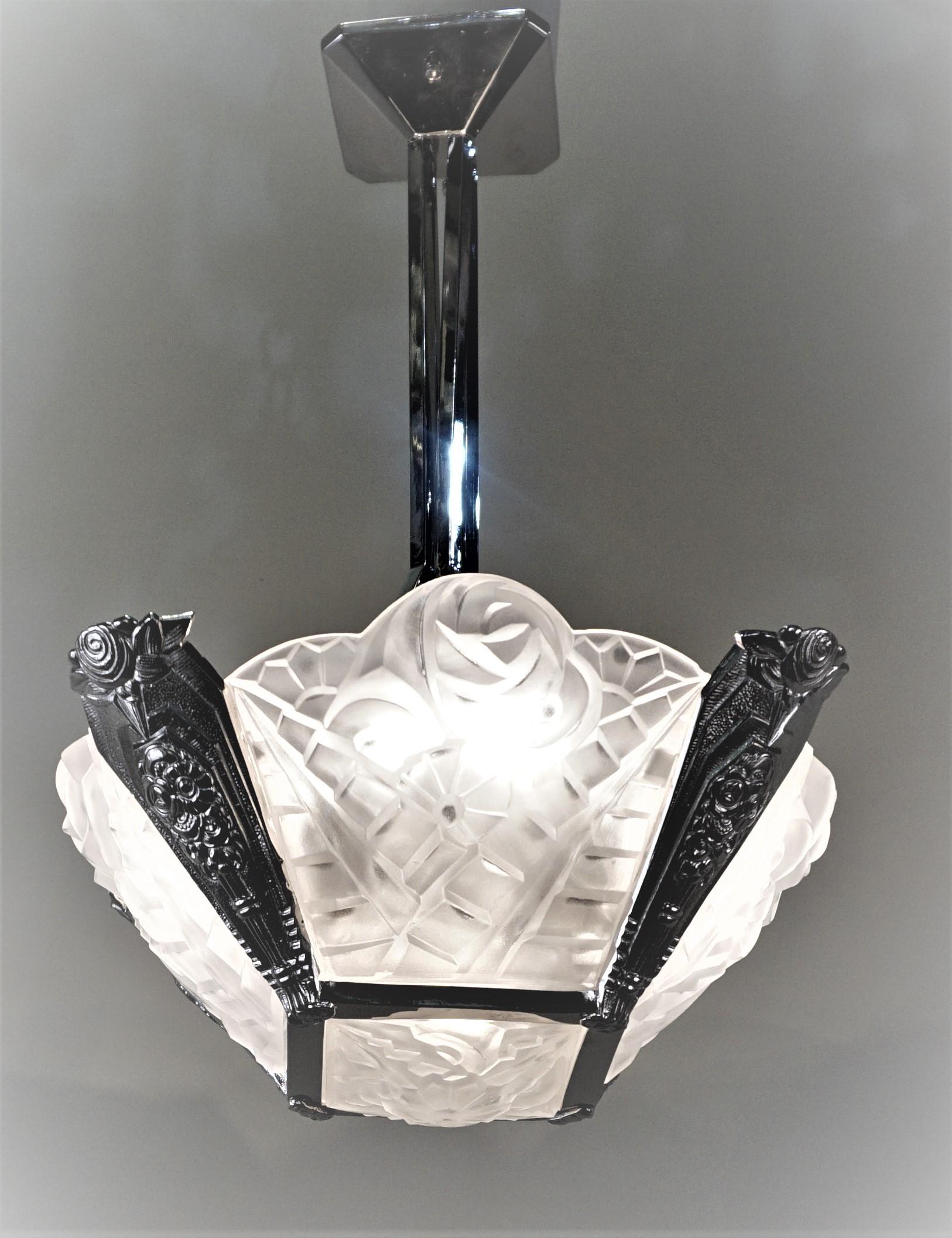 Pair of French Art Deco Chandelier by Degué 3