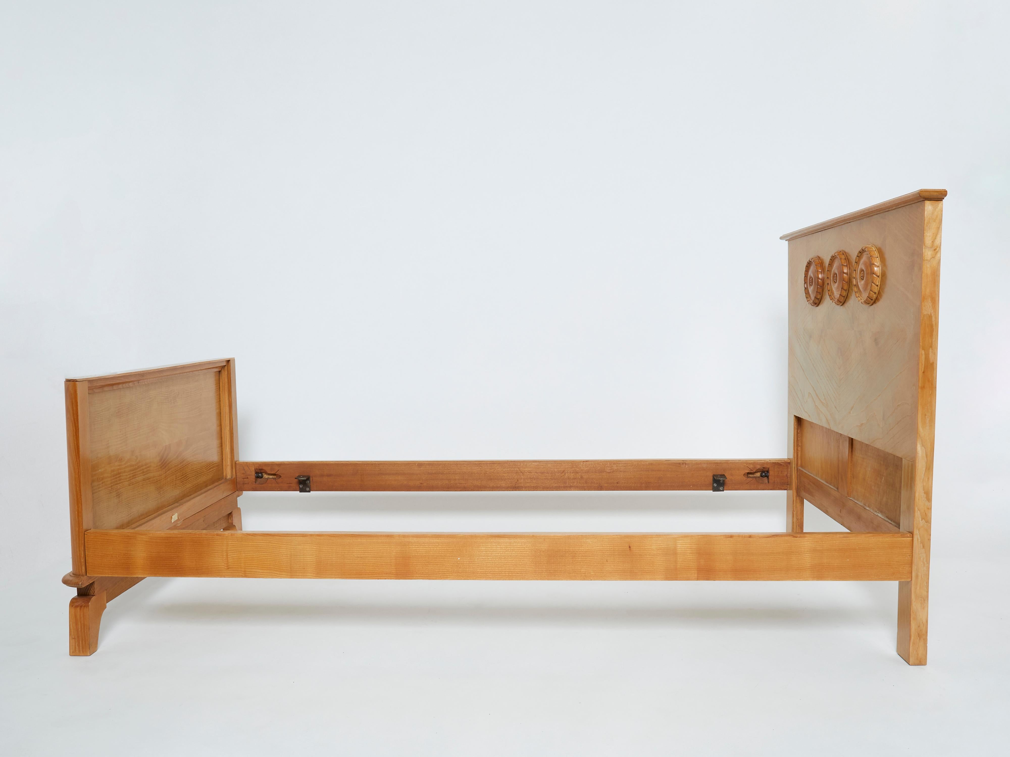 Pair of French Art Deco Children Twin Beds in Solid Ash Wood, 1950s In Good Condition In Paris, IDF