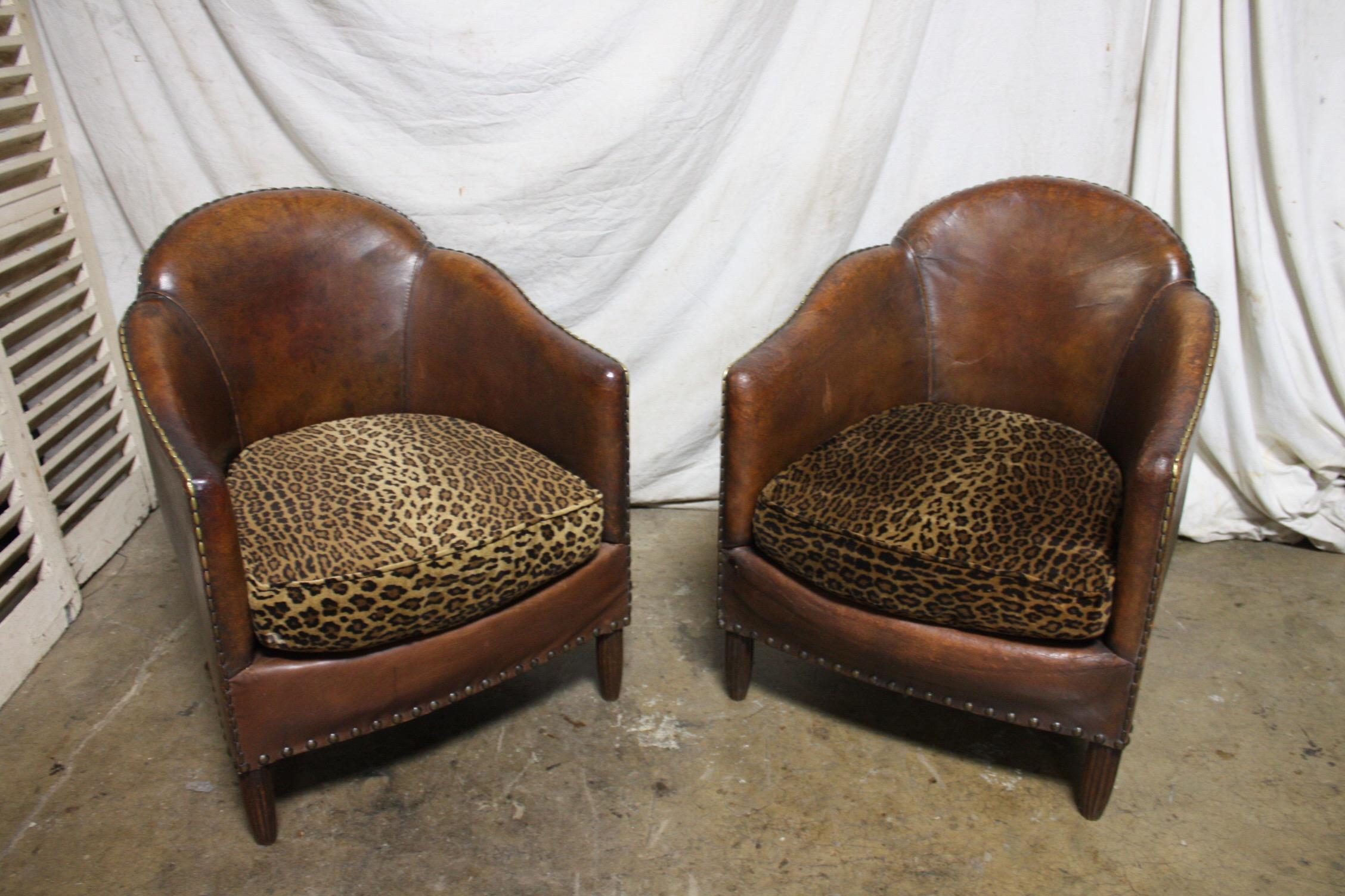 20th Century Pair of French Art Deco Club Chairs