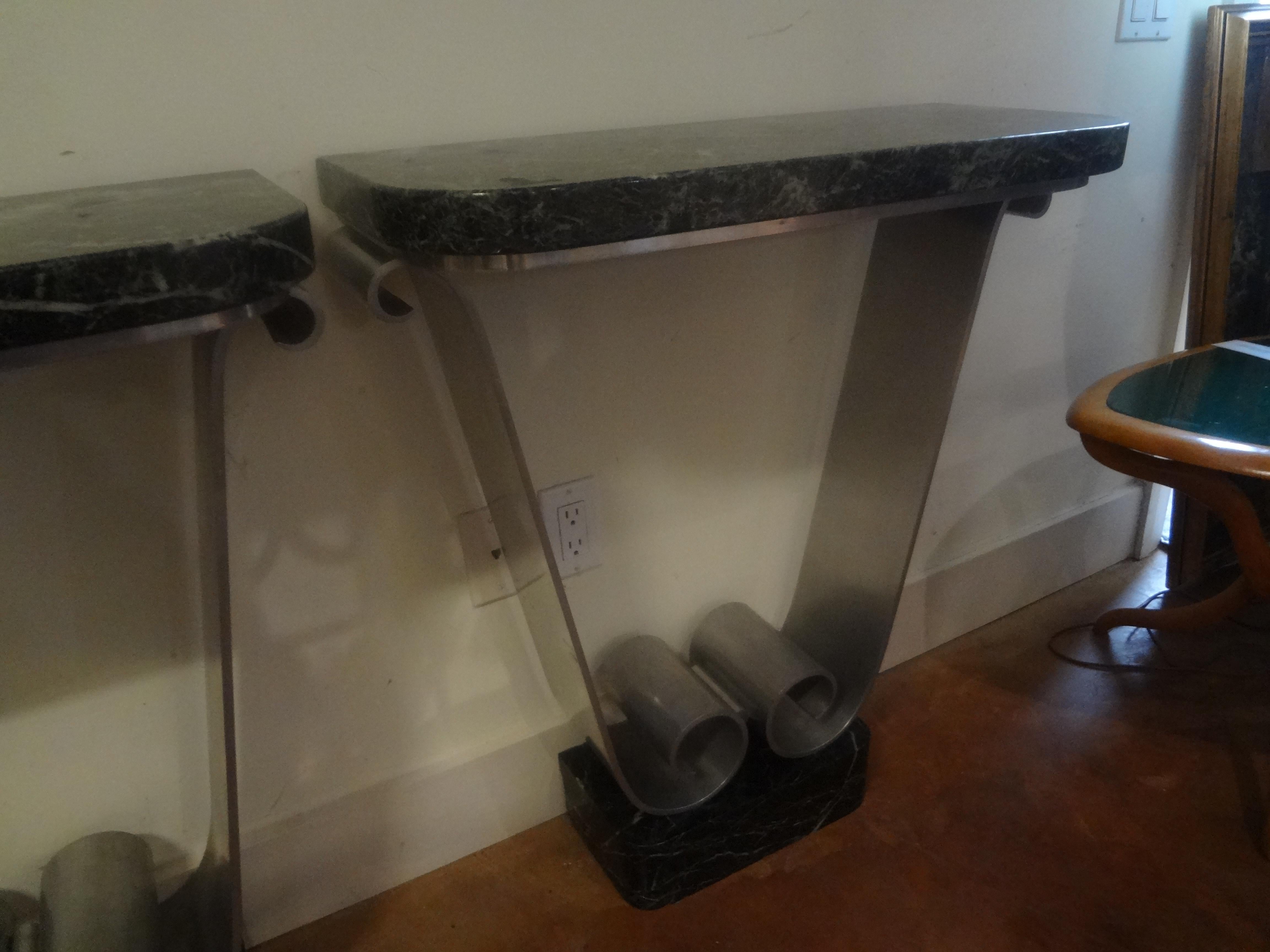 Aluminium Paire de tables consoles Art Déco attribuées à André Arbus en vente