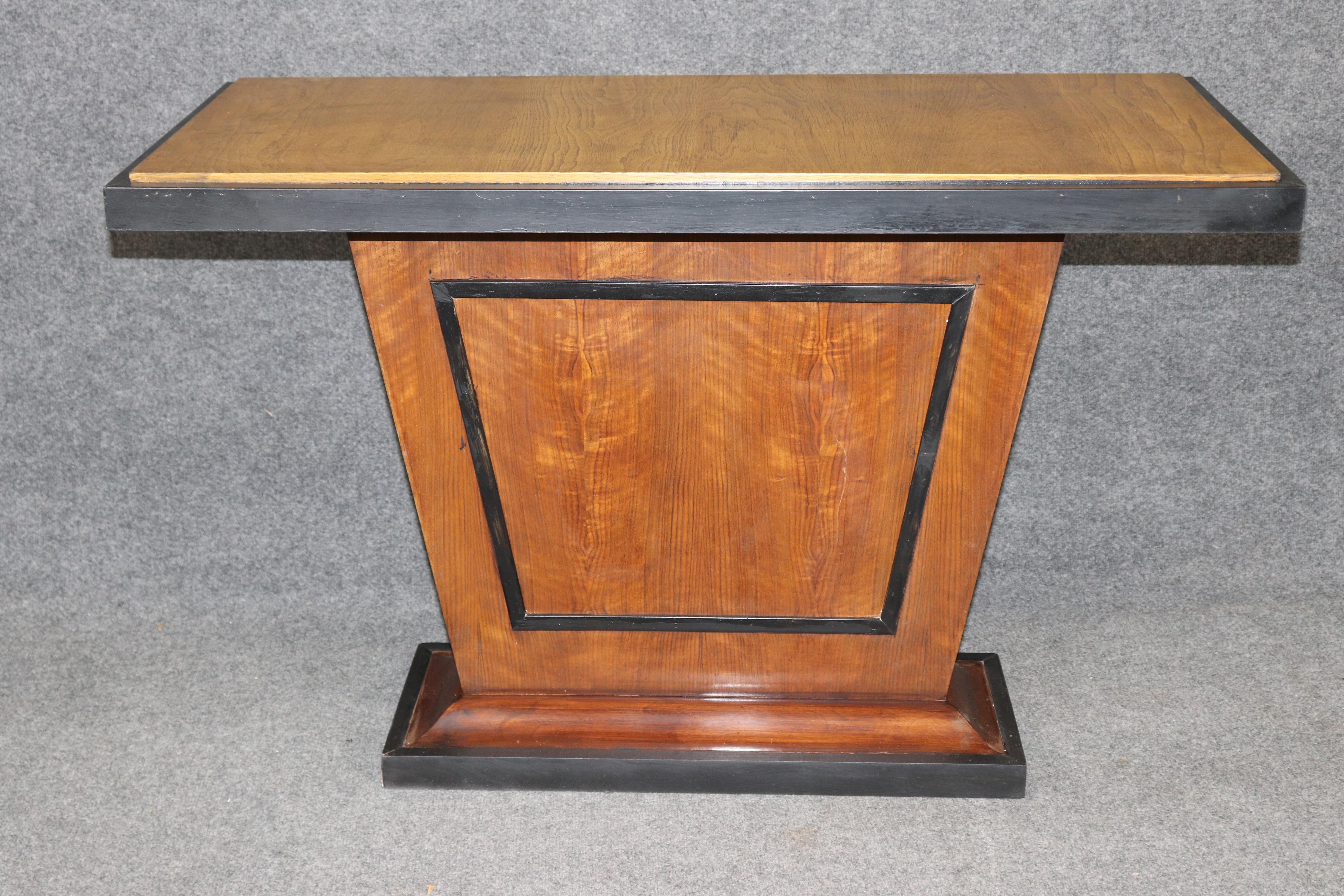 Wood Pair of French Art Deco Console Tables in the Manner of Ruhlmann For Sale