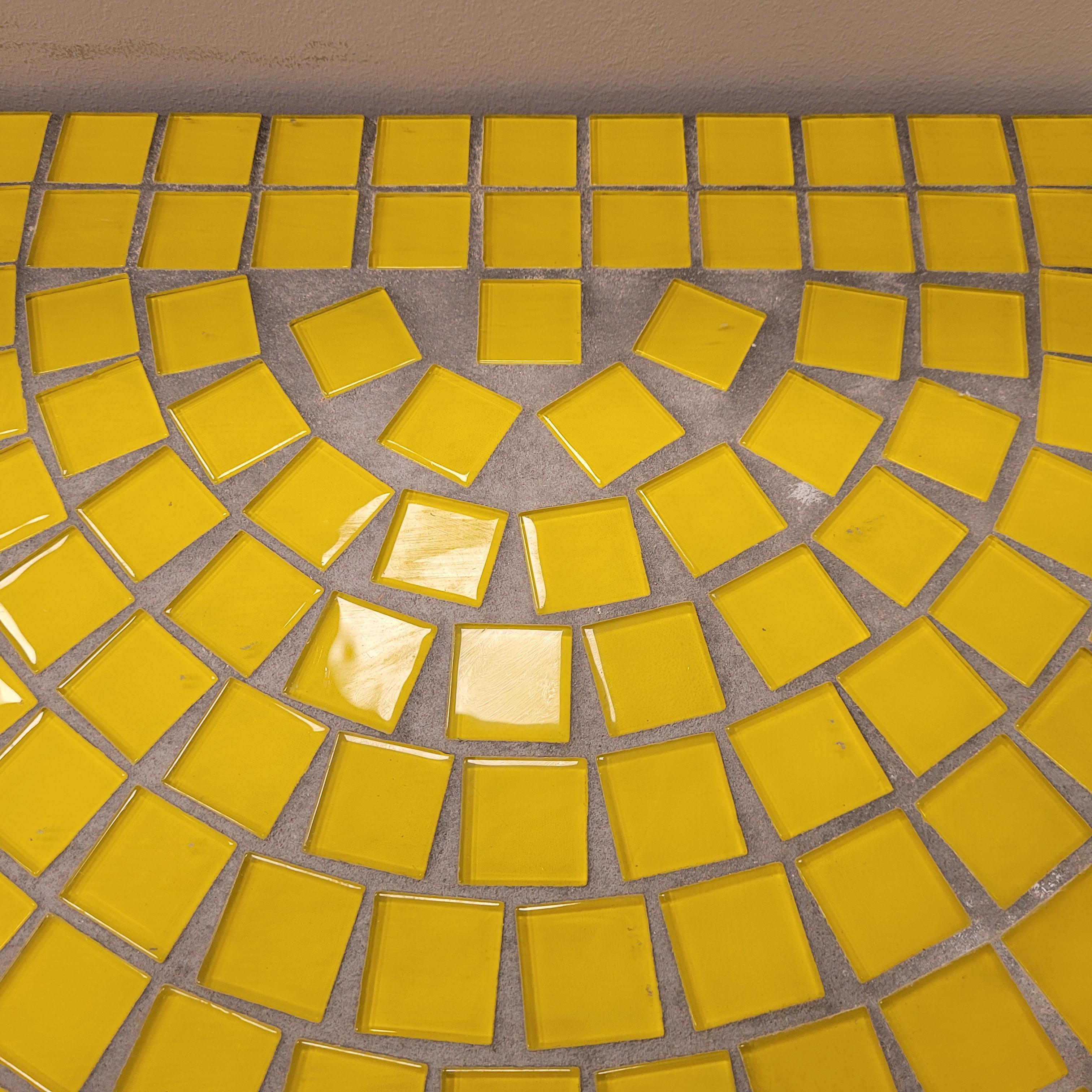 Paire de consoles art déco françaises, verre jaune et noir, consoles murales. en vente 5