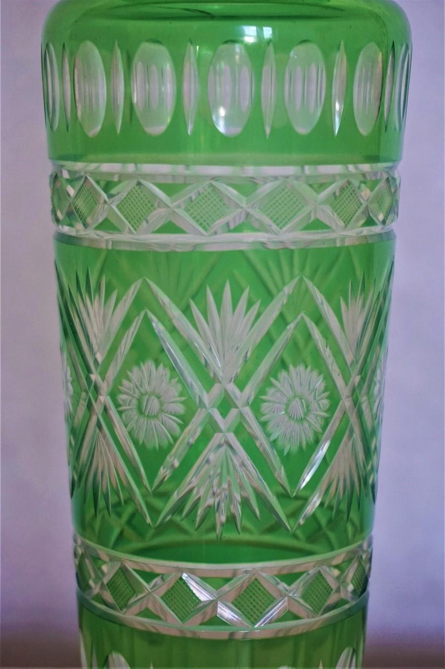 Pair of French Art Deco Crystal Vases Green Cut to Clear For Sale 1