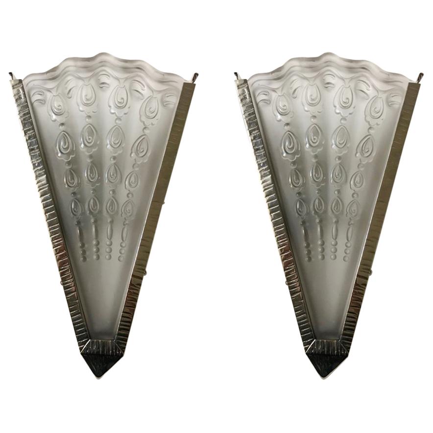 Pair of French Art Deco Fan Sconces by Genet Et Michon For Sale