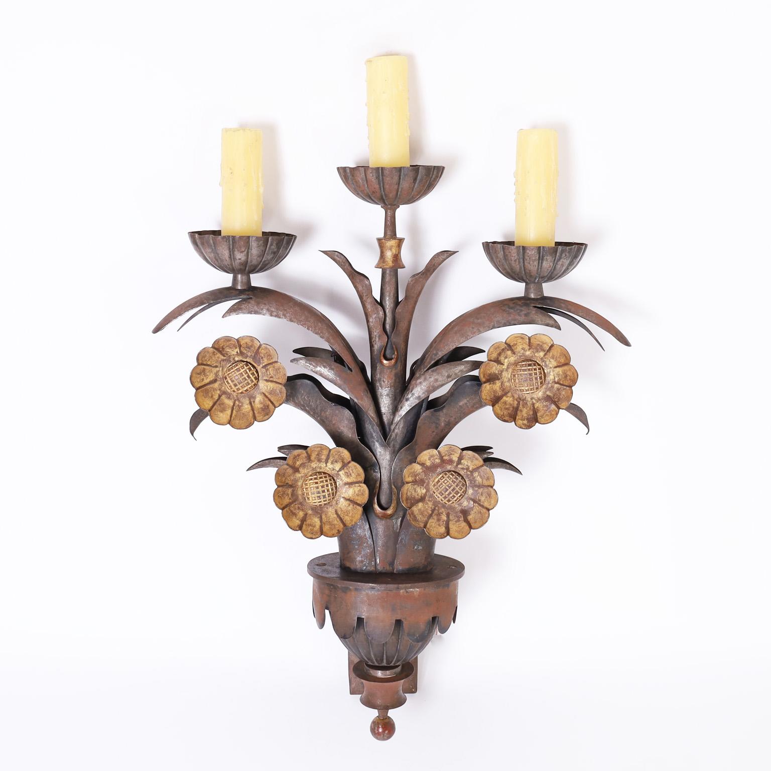 Hand-Crafted Pair of French Art Deco Floral Wall Sconces For Sale