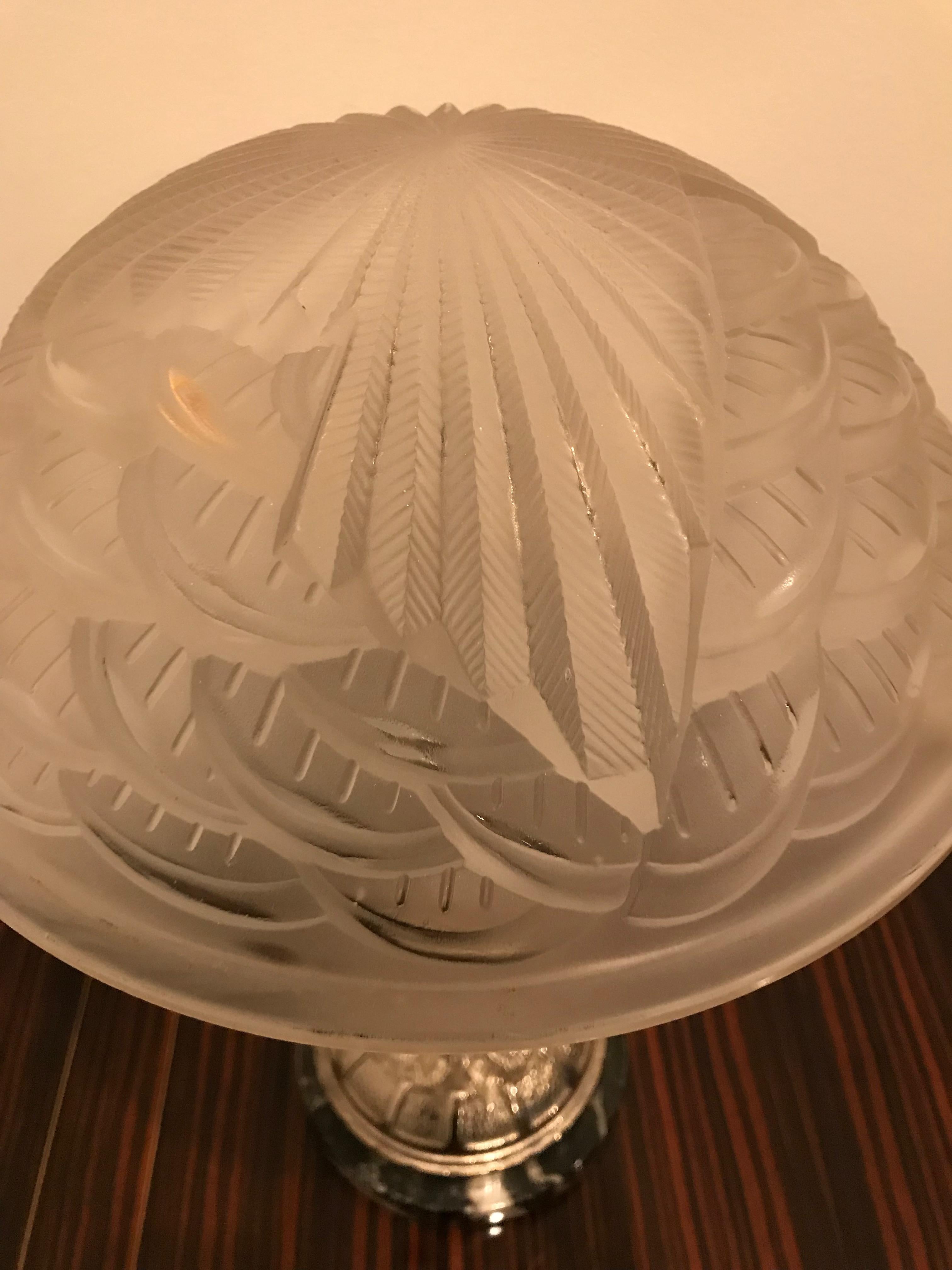 Paar französische geometrische Art-Déco-Tischlampen von Schneider (20. Jahrhundert) im Angebot