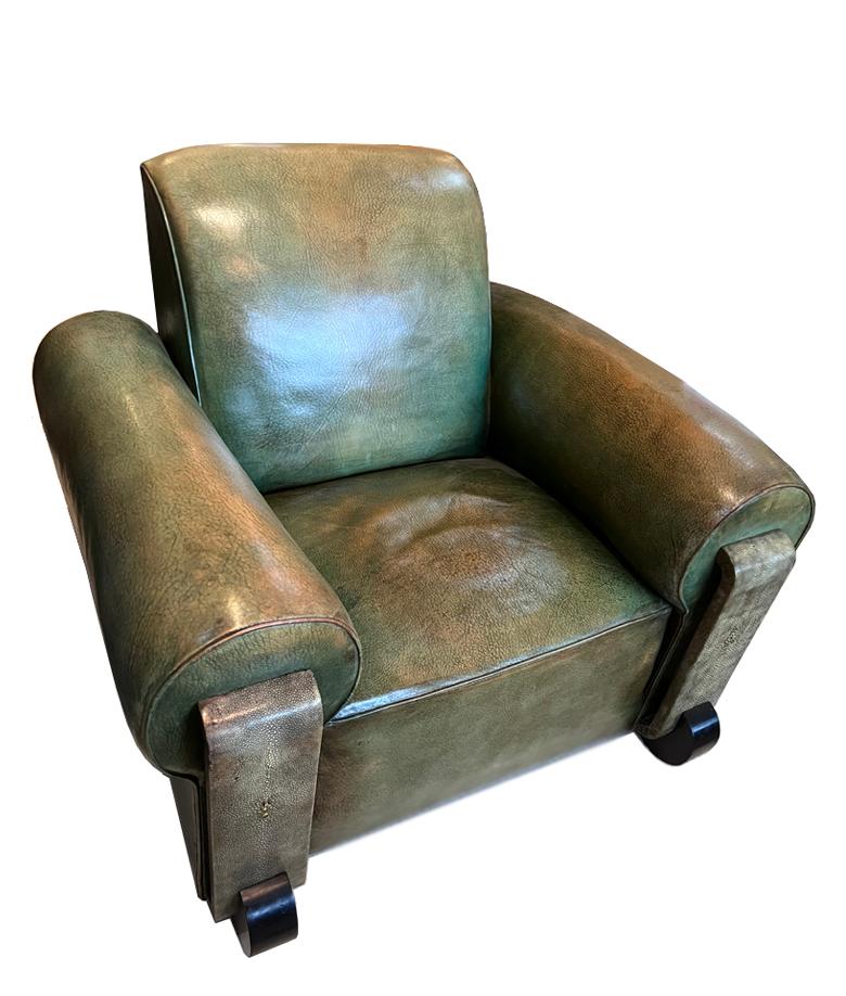 Paire de chaises Art Déco françaises en cuir et galuchat  2