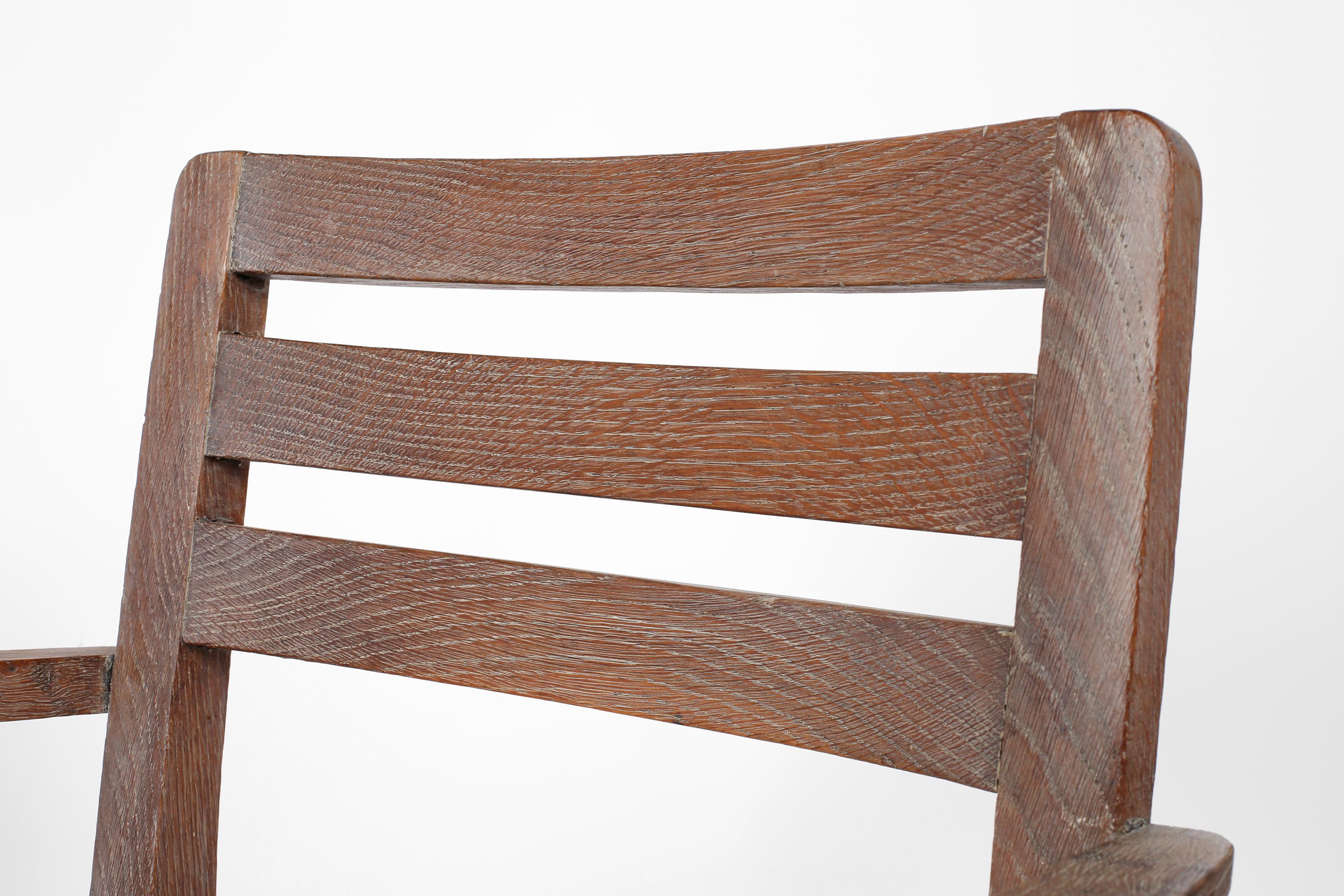 Coppia di poltrone francesi Art Déco in legno di quercia e lino, 1930 ca. in vendita 7