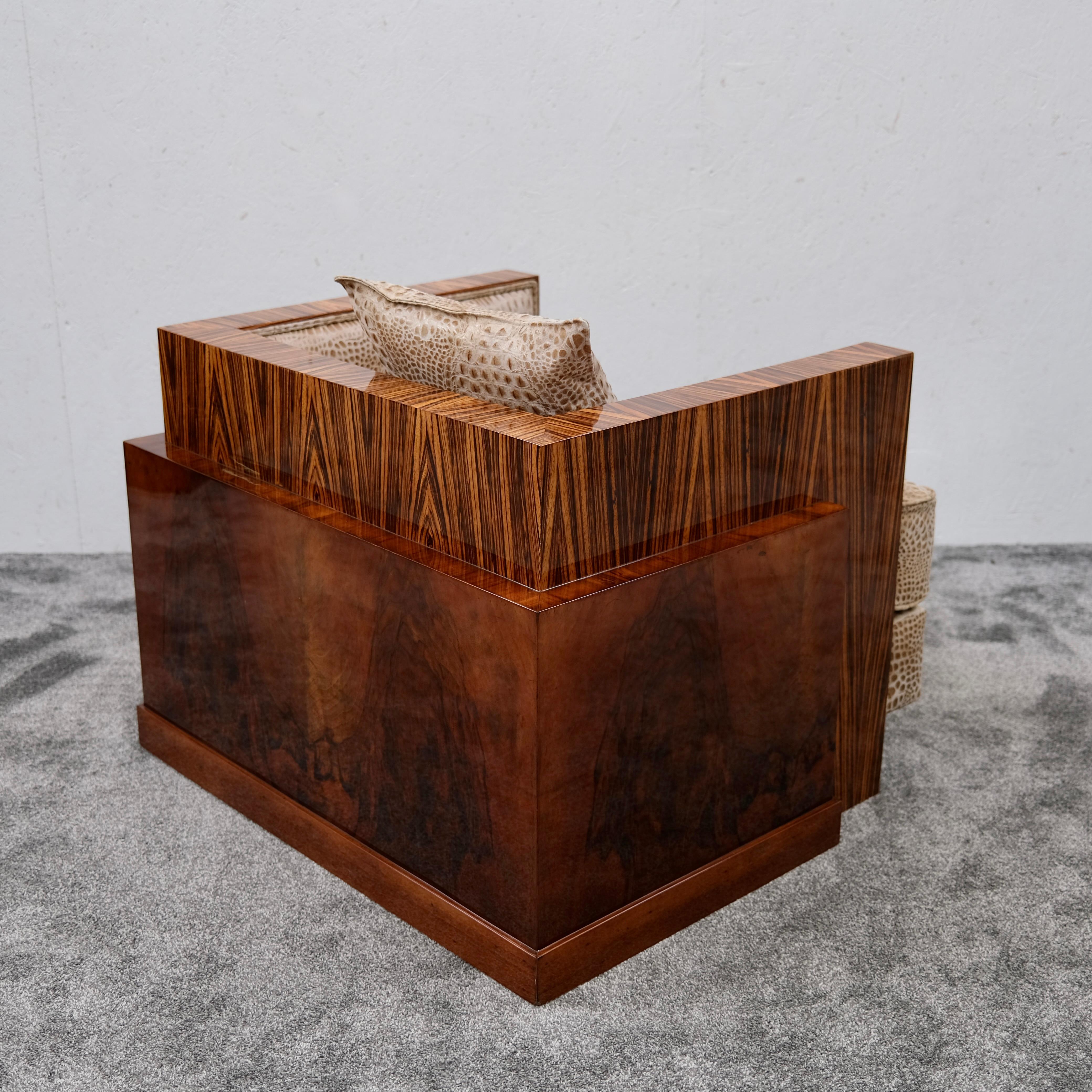 Coppia di sedie da salotto francesi Art Déco, design cubista, zebrano e noce, anni '30 in vendita 7