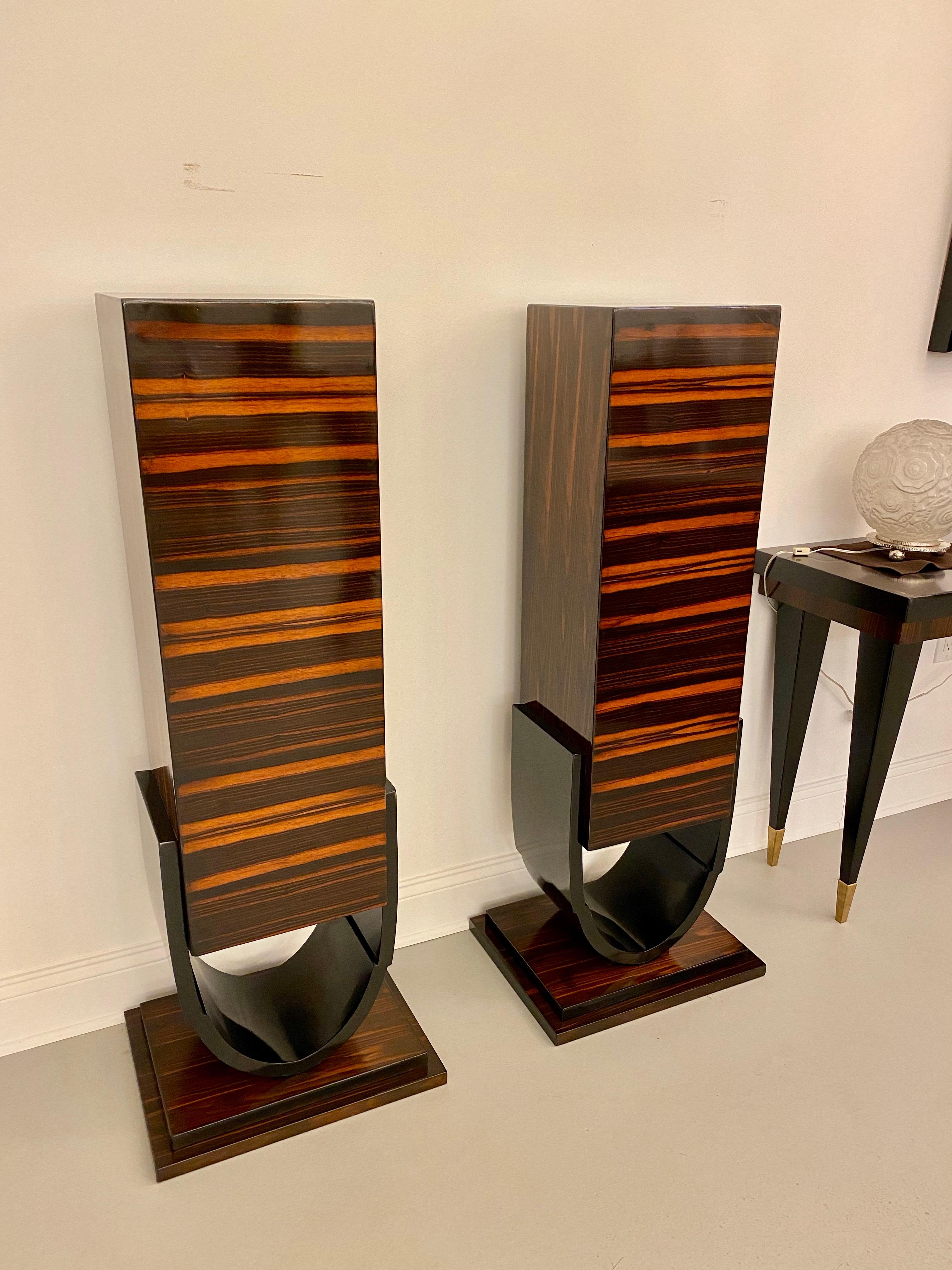 Early 20th Century Pair of French Art Deco Macassar Ebony Pedestals
