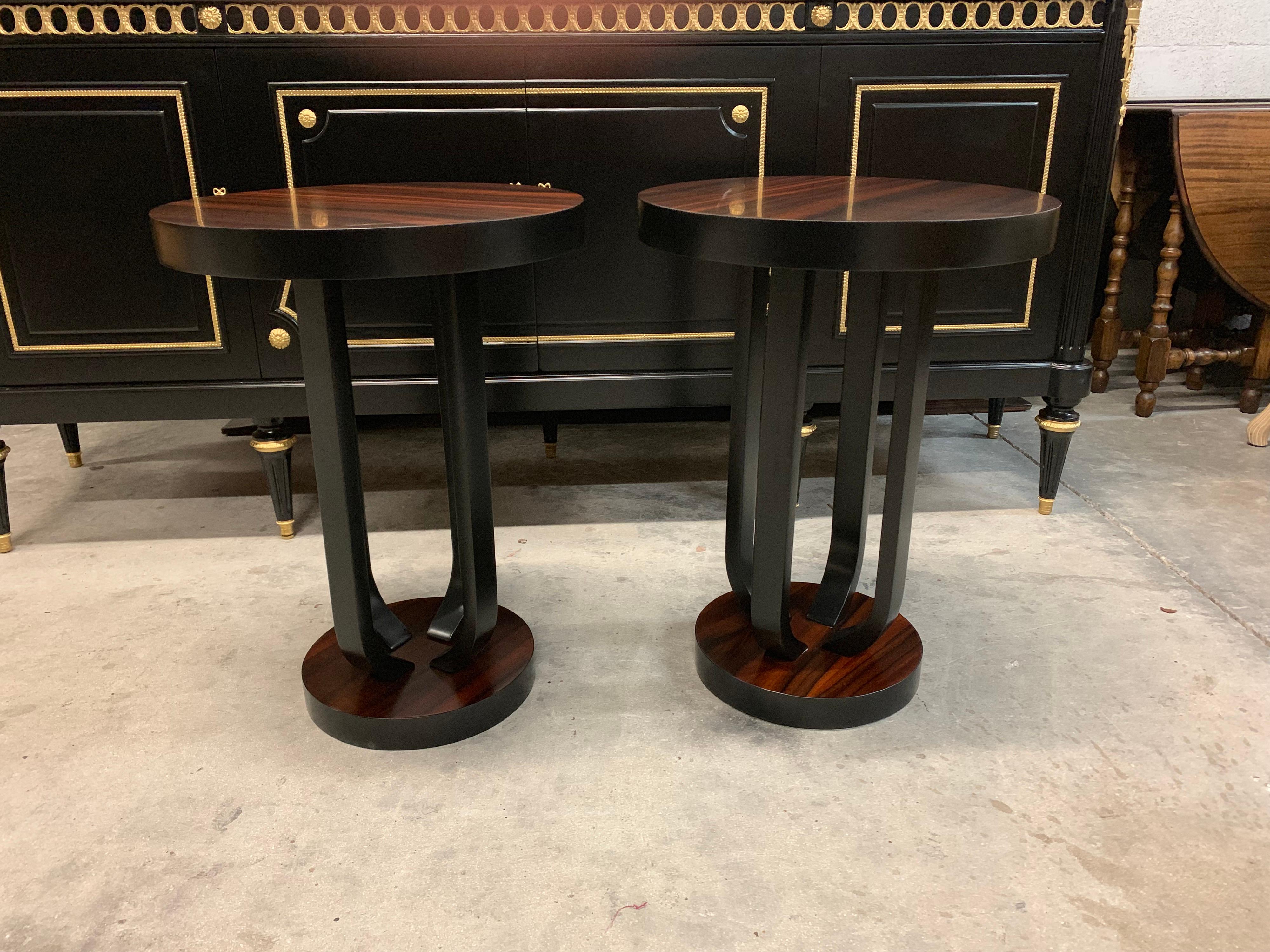 Mid-20th Century Pair of French Macassar Ebony Side Table or Accent Table