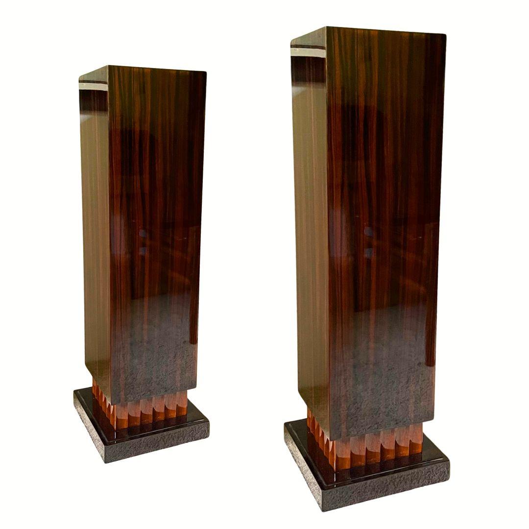 Francese Coppia di piedistalli in Macassar Art Deco francese, anni '30 in vendita