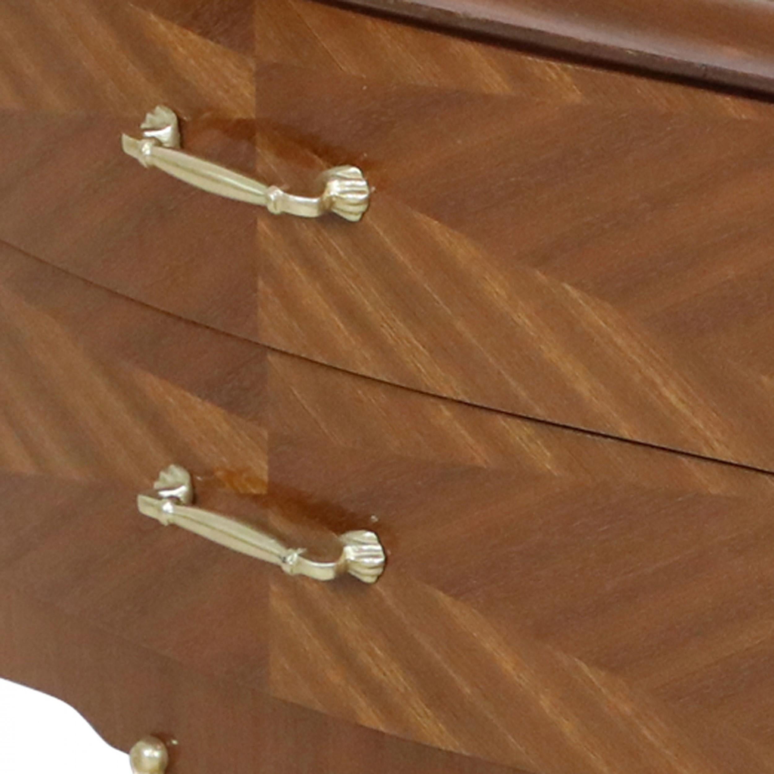 Francese Coppia di commodes francesi Art Deco a 2 cassetti impiallacciati in acero con piani a specchio in vendita