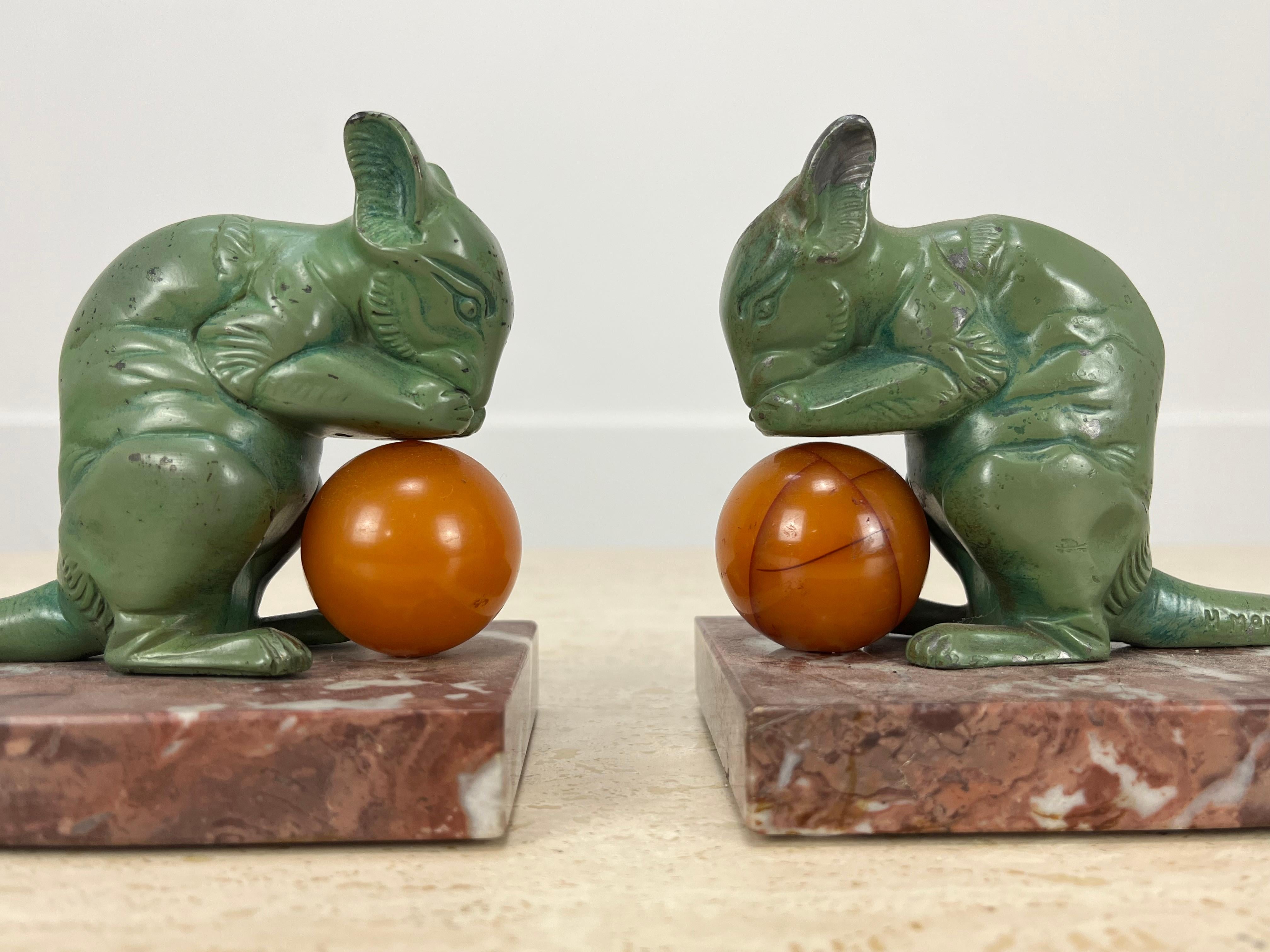 Pair of French Art Deco mice bookends signed H. Moreau, mounted on marble. 

