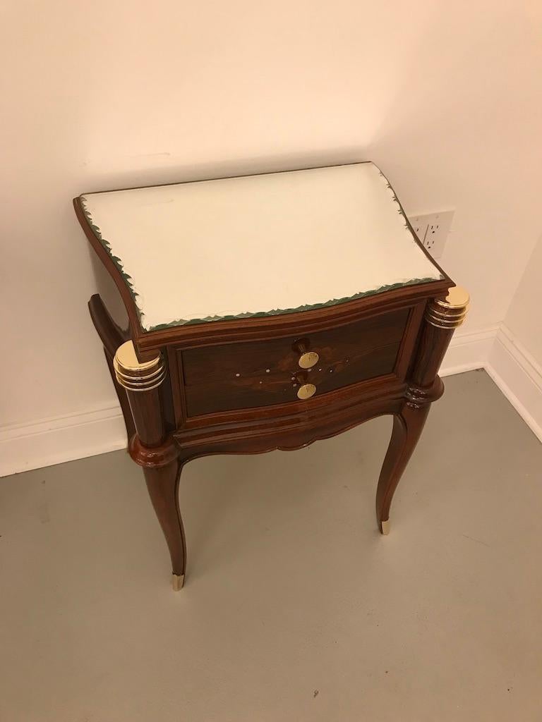 Mid-20th Century Pair of French Art Deco Nightstands in the Style of Jules Leleu