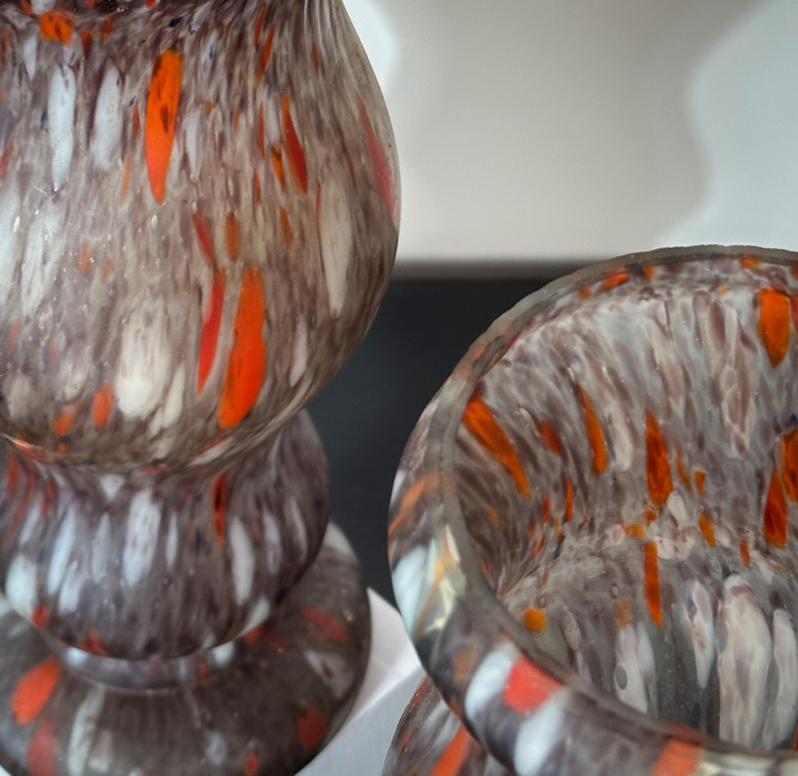 Francese Coppia di vasi in vetro marmorizzato Art Déco francese degli anni '30 in vendita