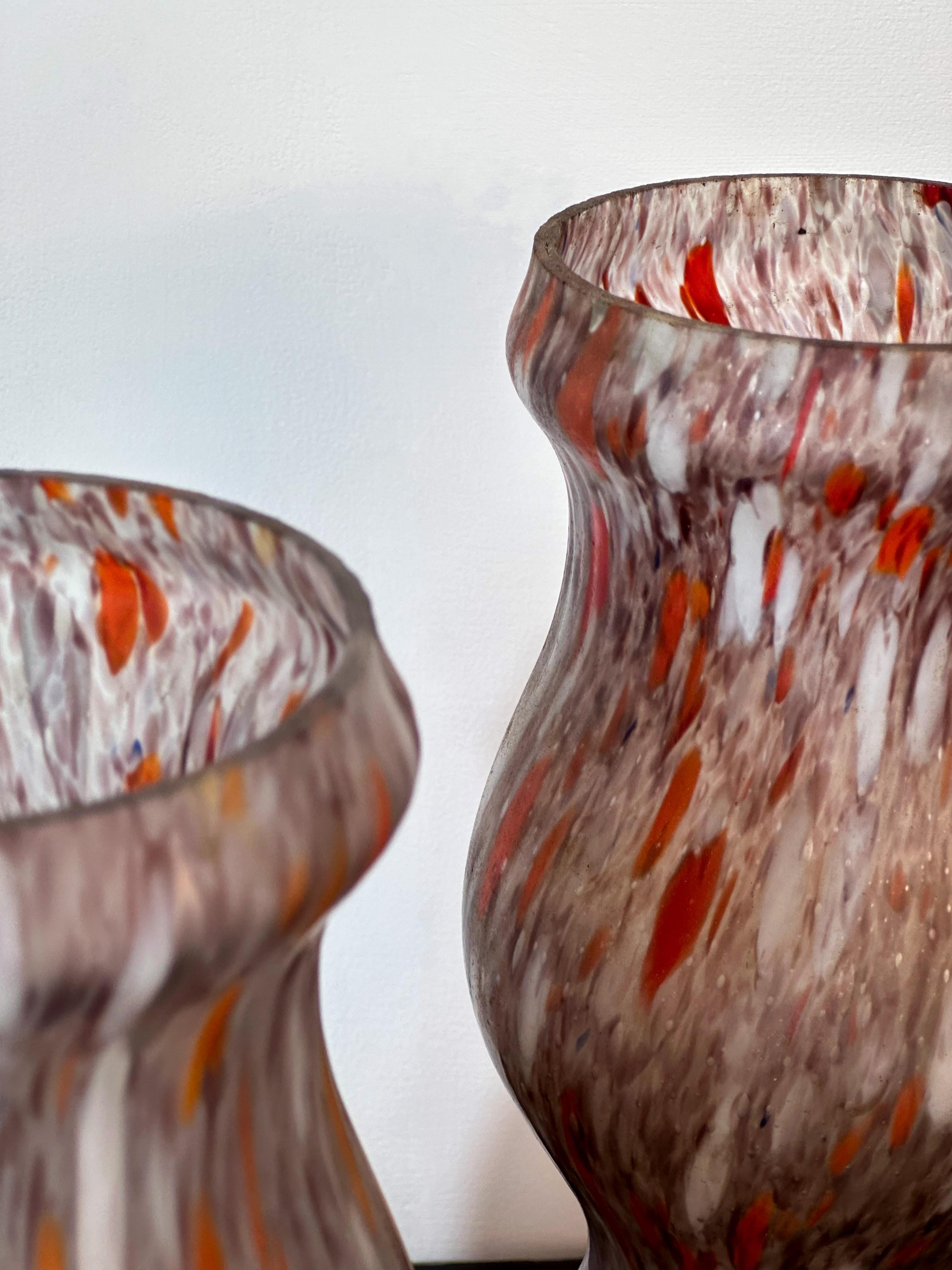 XX secolo Coppia di vasi in vetro marmorizzato Art Déco francese degli anni '30 in vendita