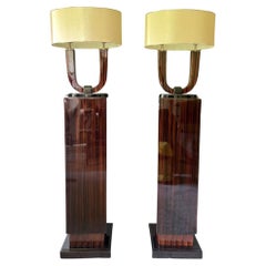 Paar französische Art Deco Pedestale und Tischlampen, Makassar-Ebenholz, 1930er Jahre