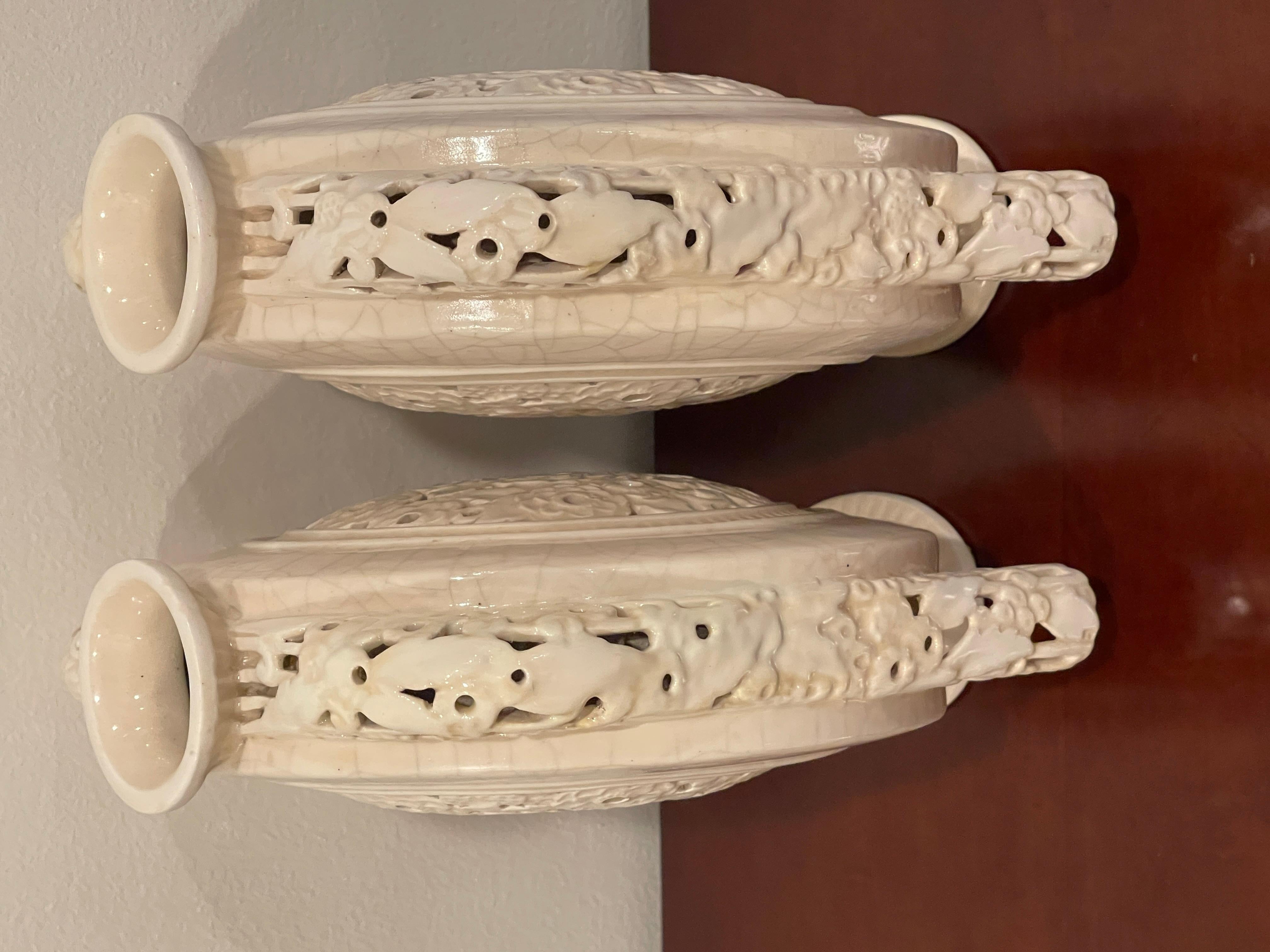 Vernissé Paire de vases Art Déco français en forme de  Flacon de lune percé par Henri Chaumeil en vente