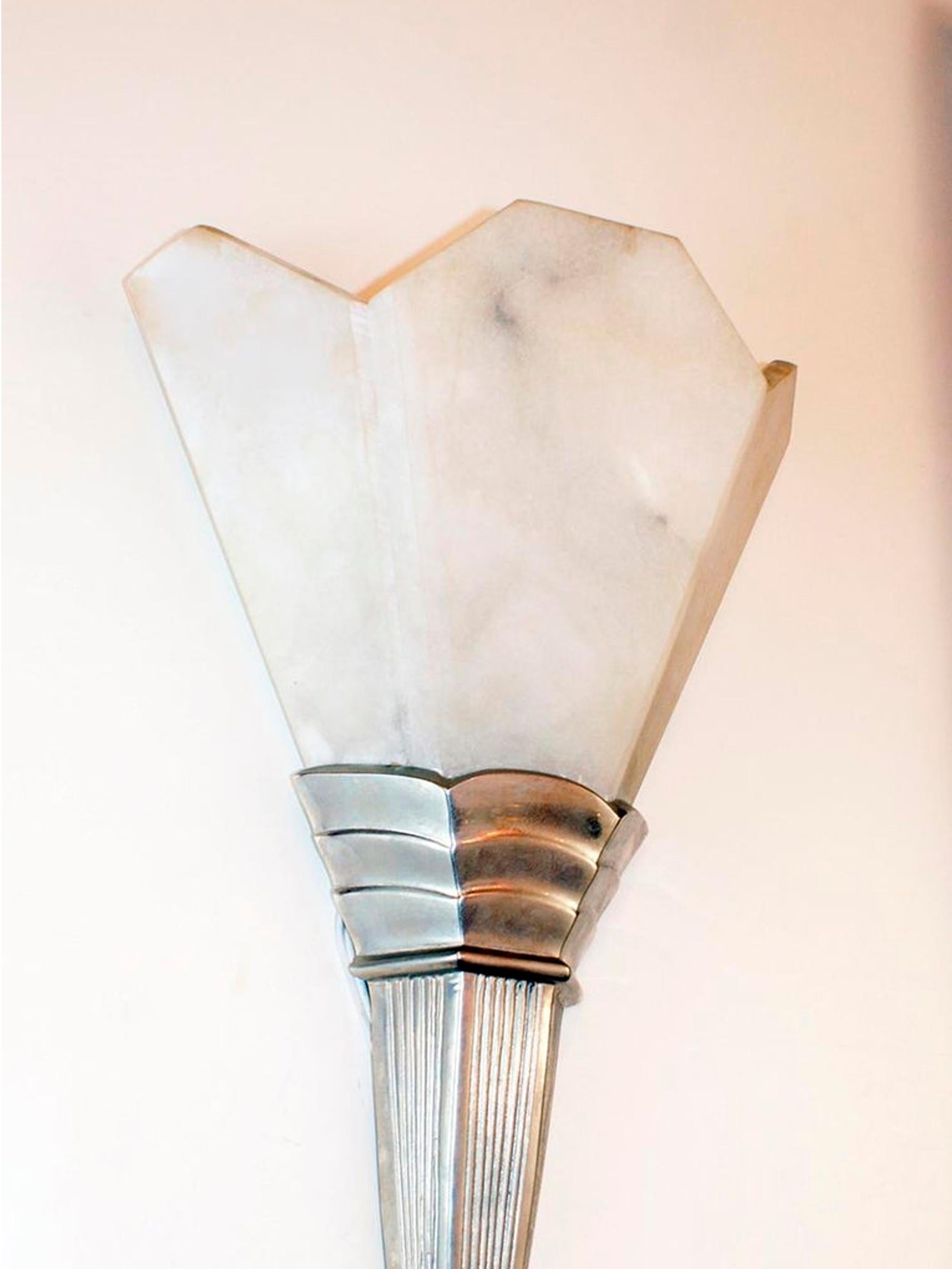 Pair of French Art Deco Sconces Attributed to Albert Cheuret For Sale 1