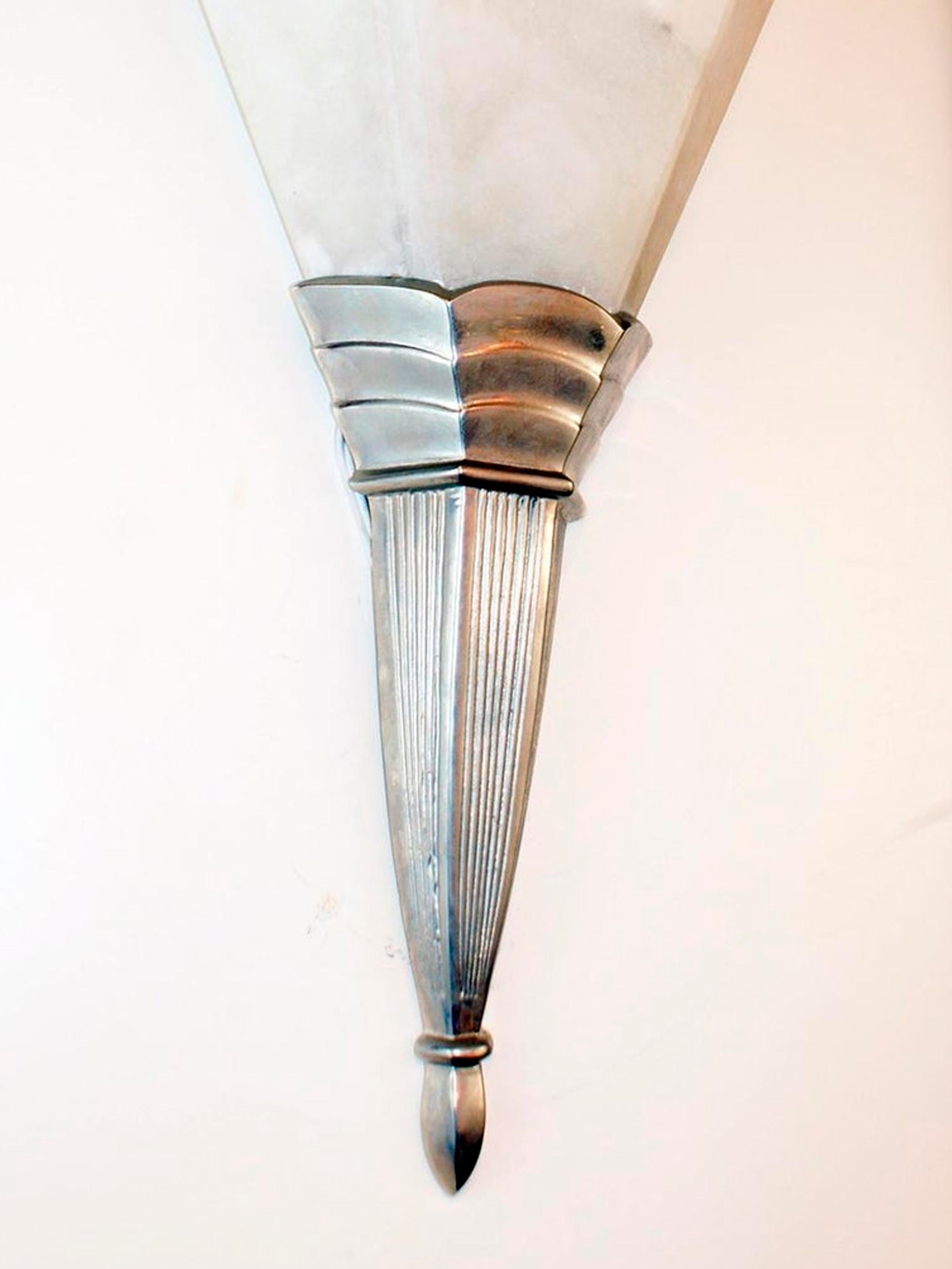 Pair of French Art Deco Sconces Attributed to Albert Cheuret For Sale 2
