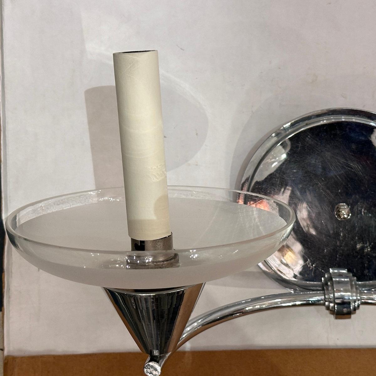 Pair of French Art Deco Sconces In Good Condition For Sale In New York, NY