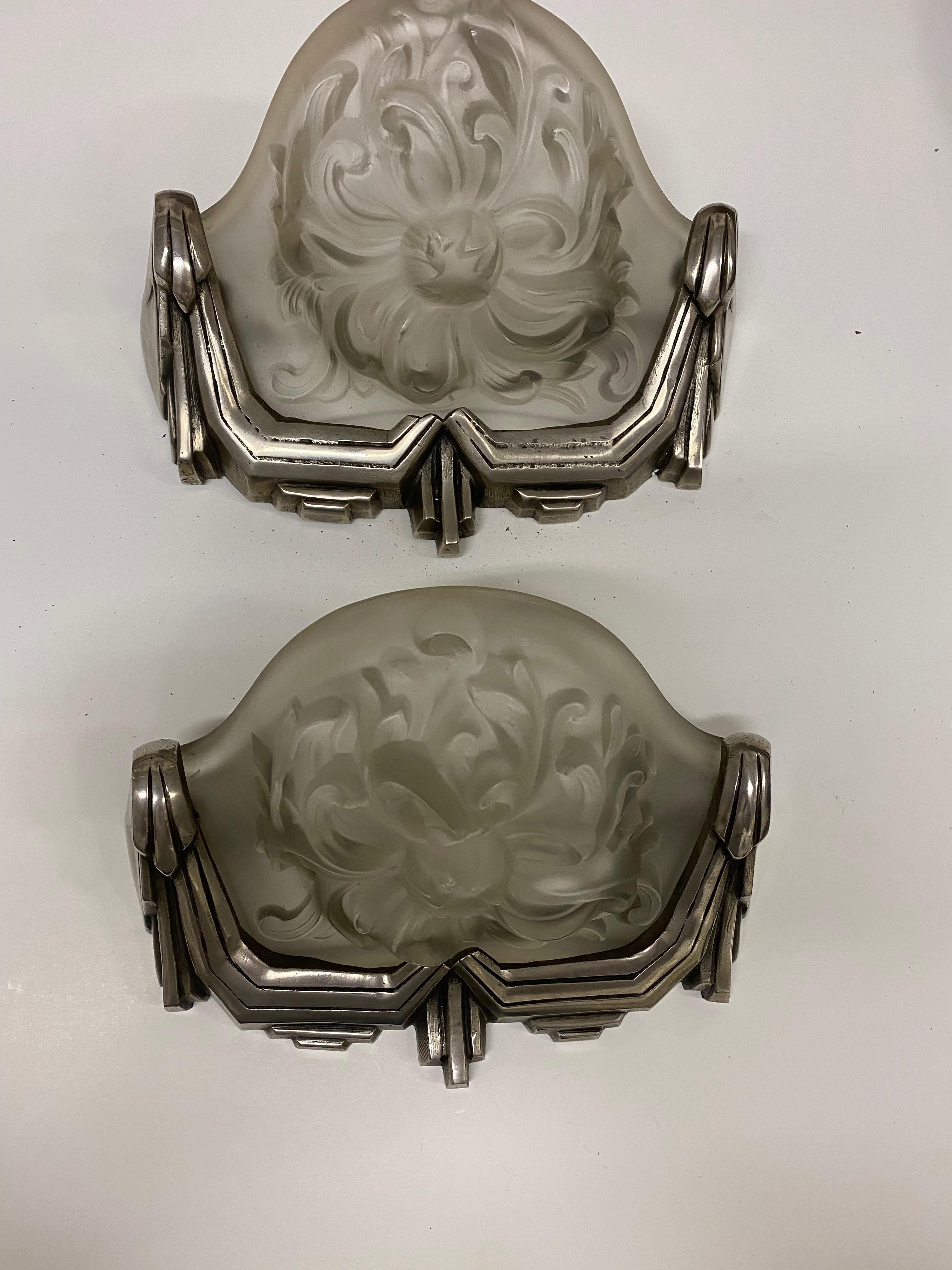 Pair of French Art Deco Sconces Signed by Sabino For Sale 7