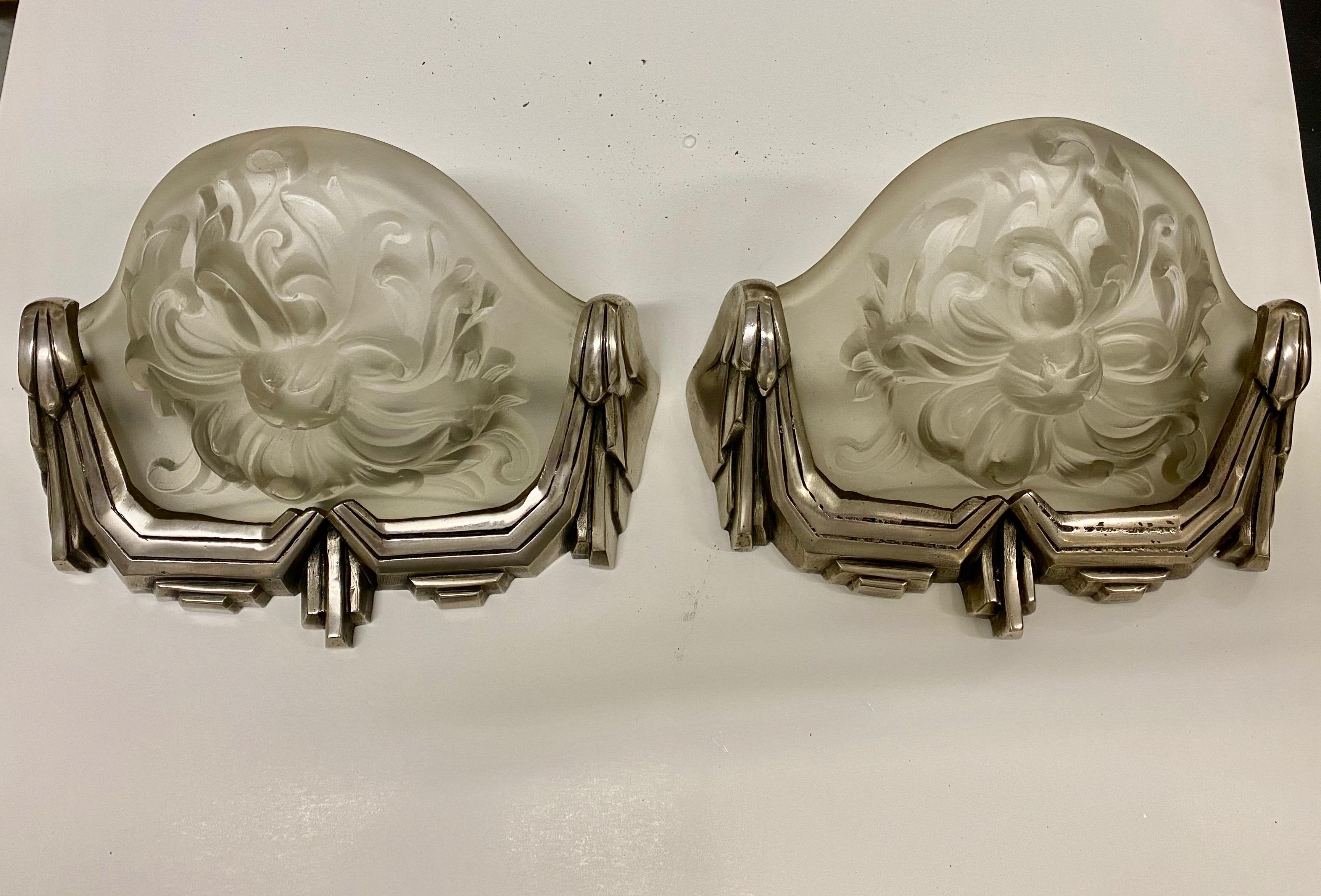 Pair of French Art Deco Sconces Signed by Sabino For Sale 8
