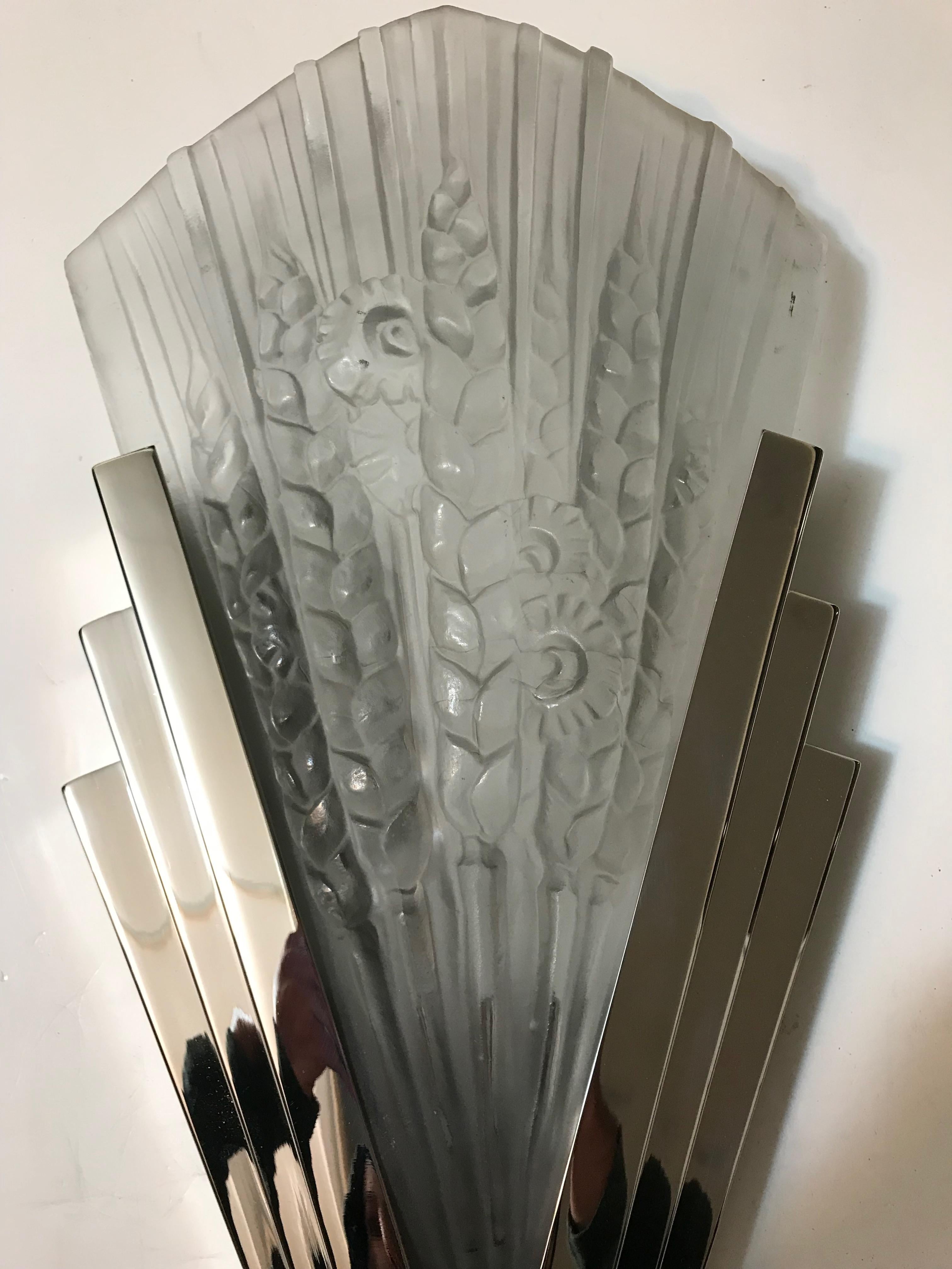Pair of French Art Deco Skyscraper Floral Sconces For Sale 5