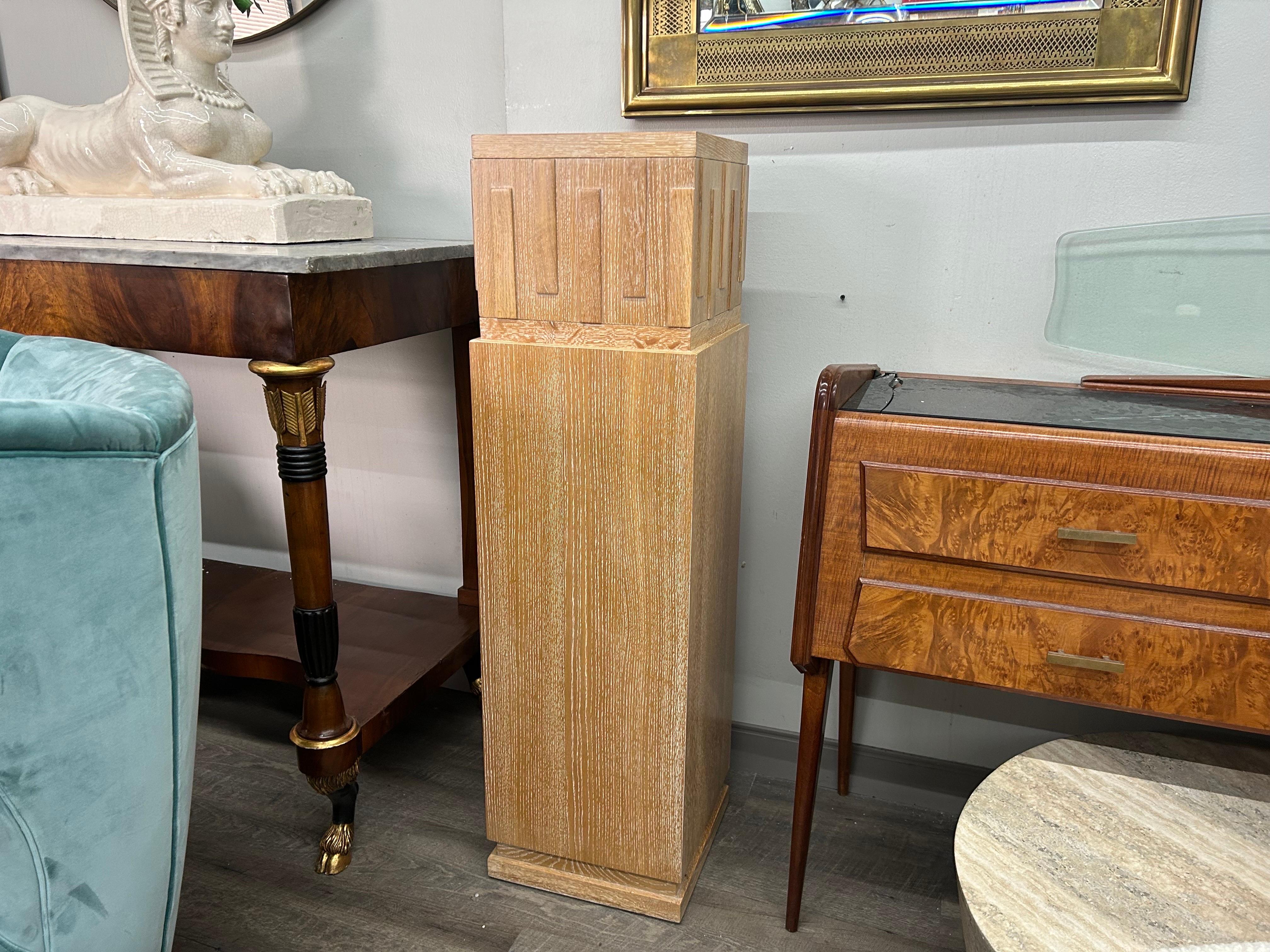 Pareja de Pedestales de Cerámica Estilo Art Decó Francés en venta 1