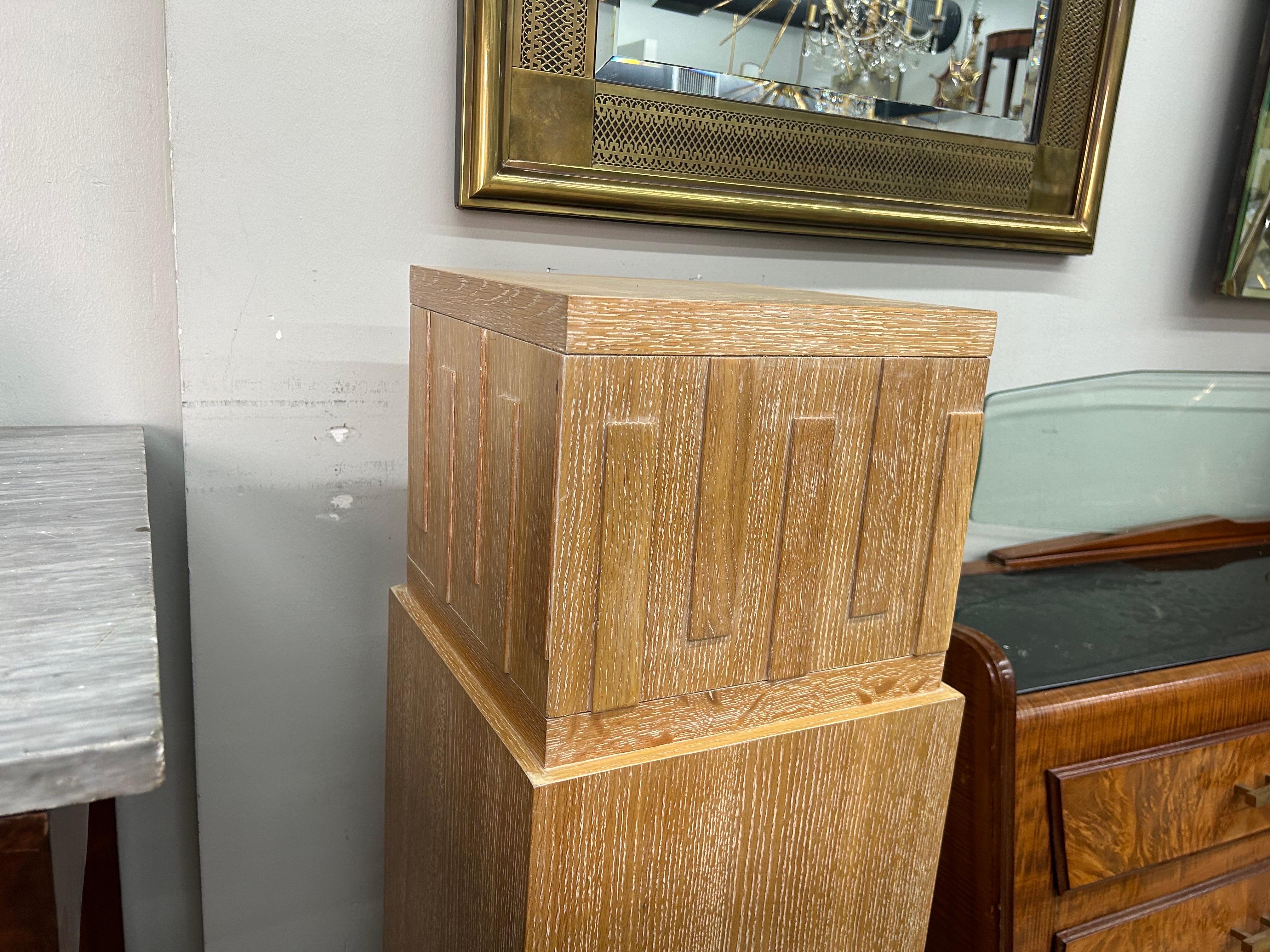 Pareja de Pedestales de Cerámica Estilo Art Decó Francés en venta 3