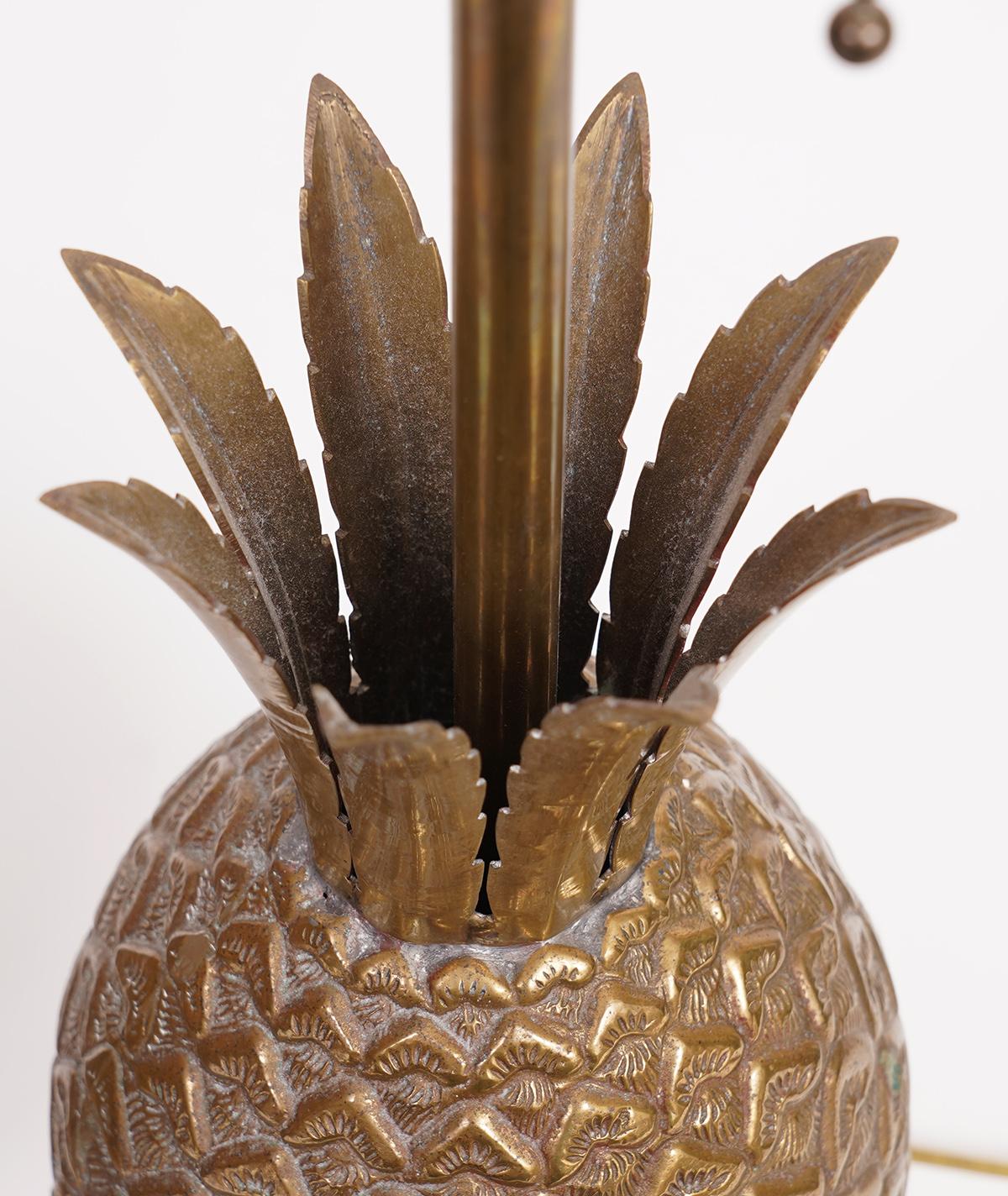 Pair of French Art Deco Style Pineapple Bronze Table Lamps, circa 1950 In Good Condition In Ft. Lauderdale, FL