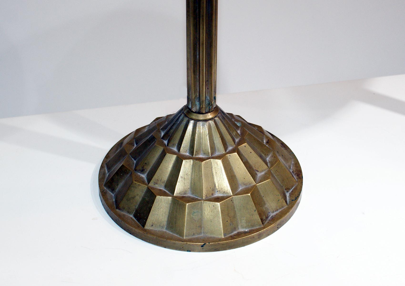 Bronzo Coppia di lampade da tavolo francesi in stile Art Déco firmate 