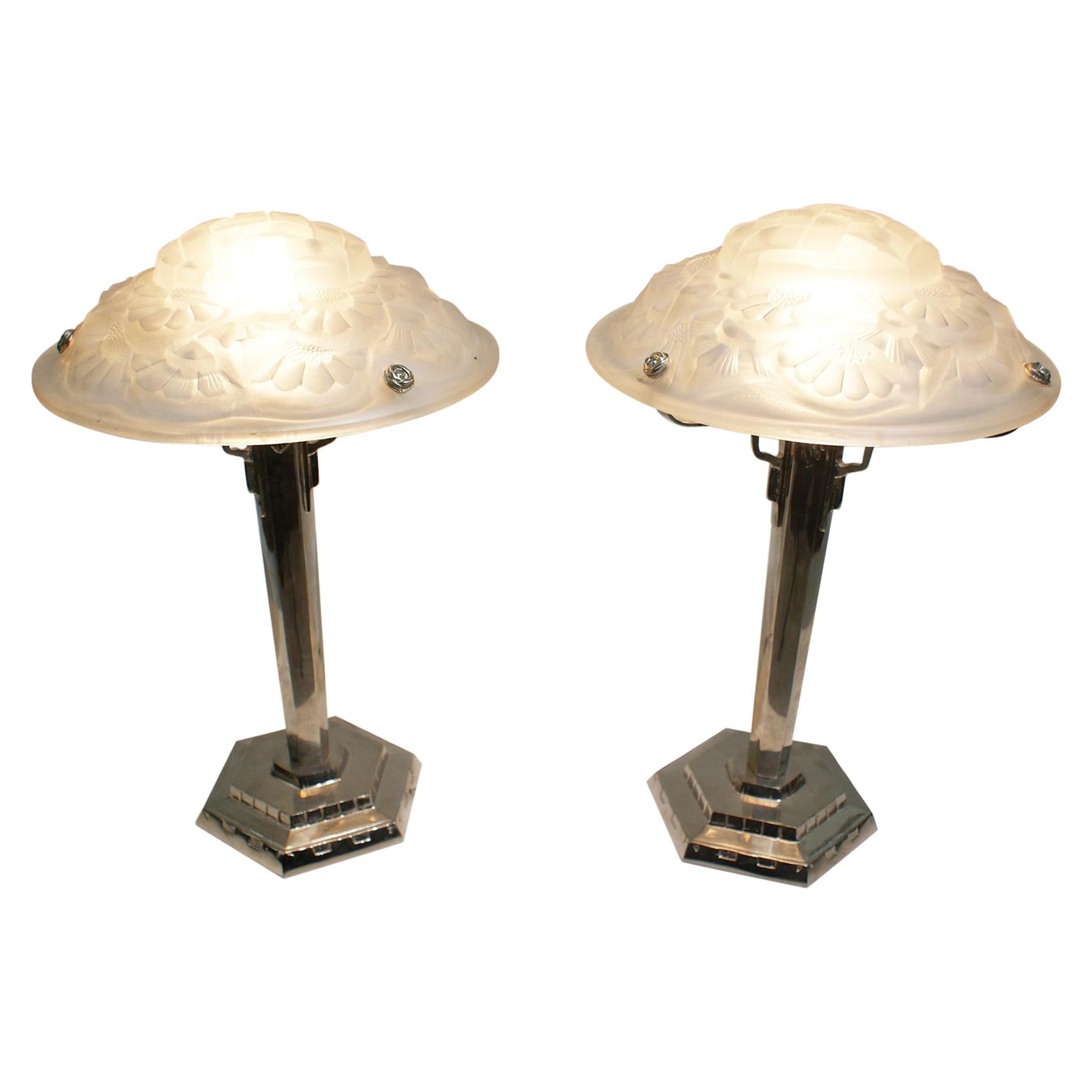 Paire de lampes de table Art Déco signées Degué en vente